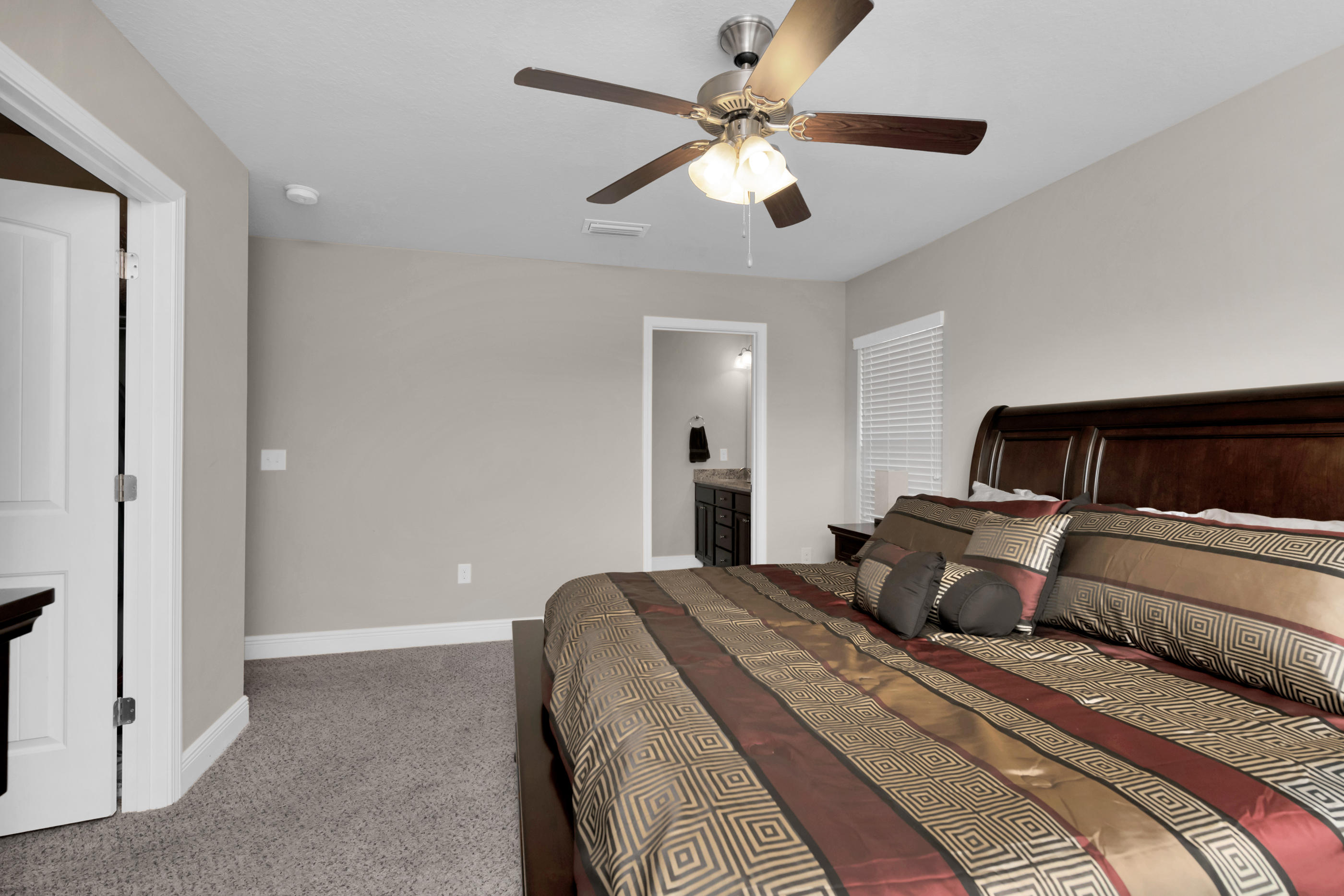 RESERVE POINTE - Residential