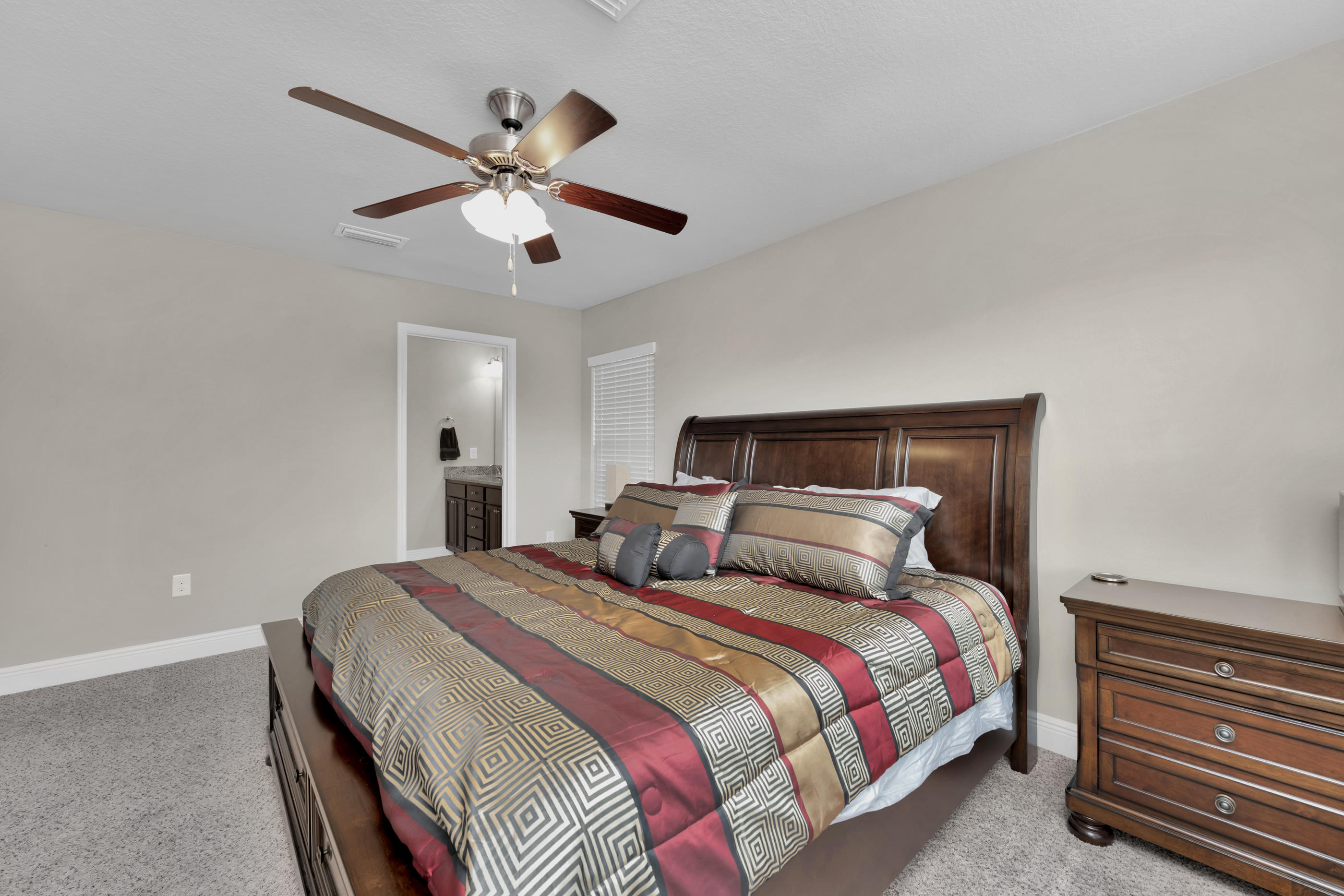 RESERVE POINTE - Residential