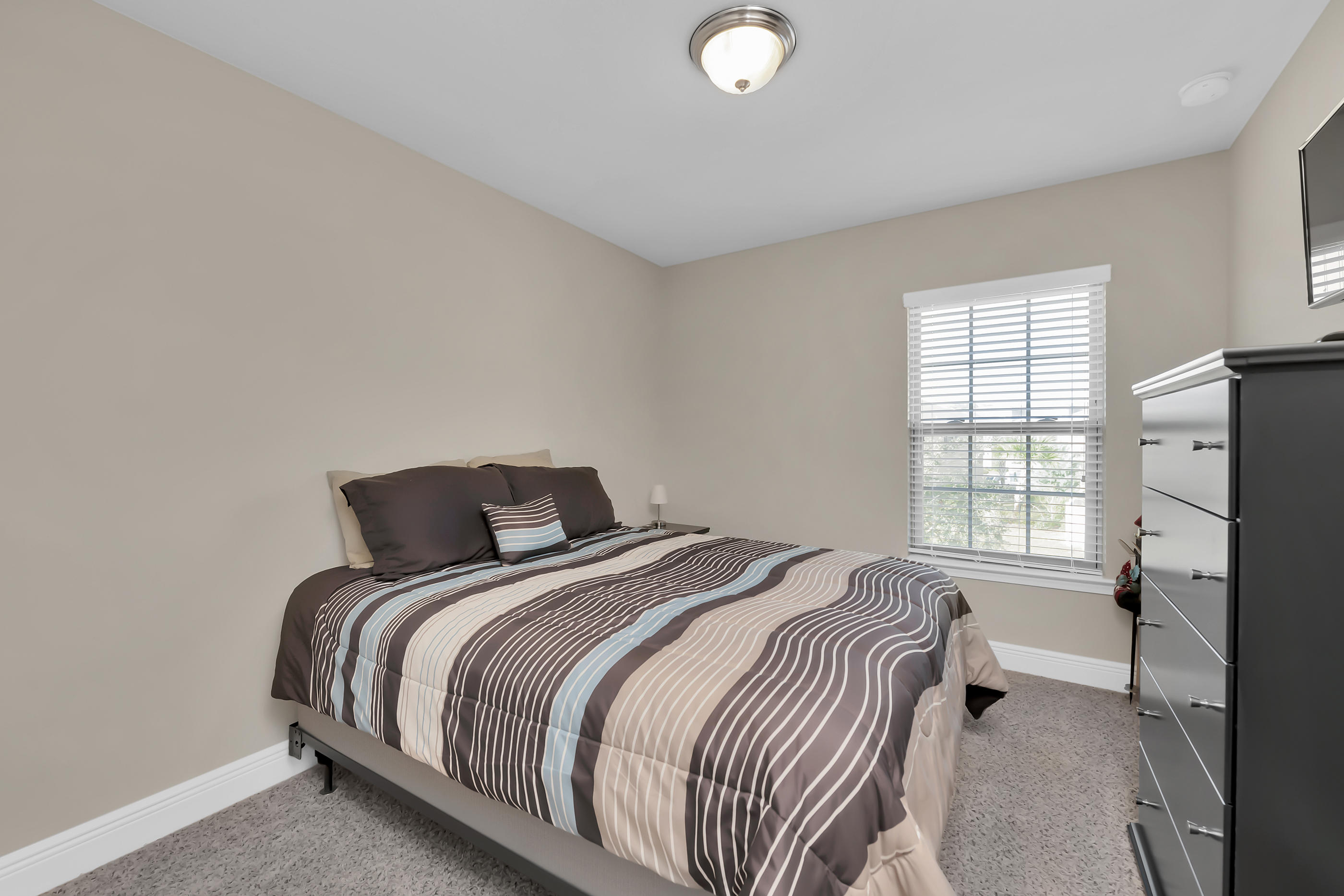 RESERVE POINTE - Residential