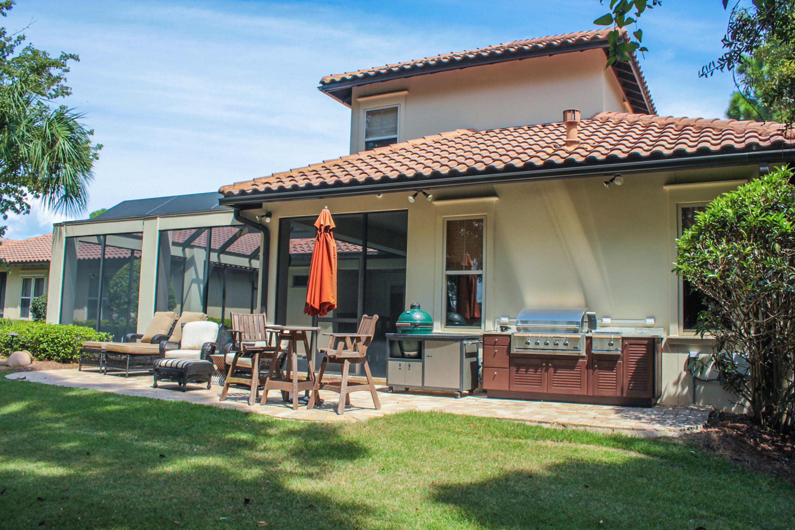 VINEYARD AT RAVEN OAKS - Residential