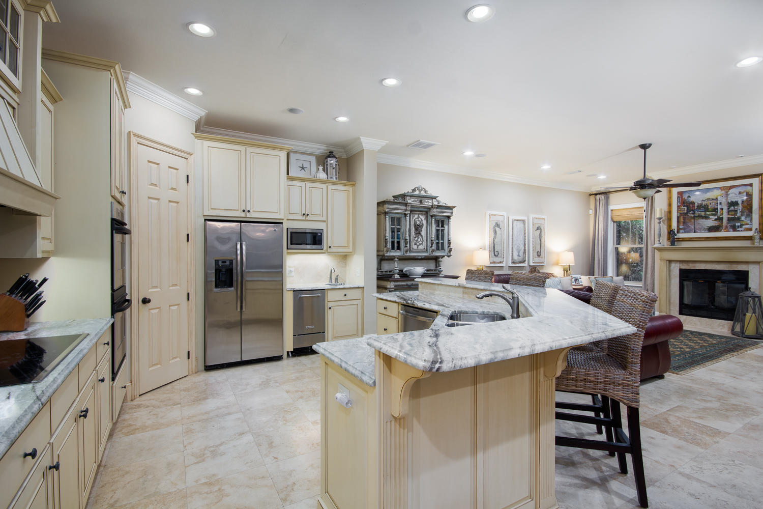 VINEYARD AT RAVEN OAKS - Residential