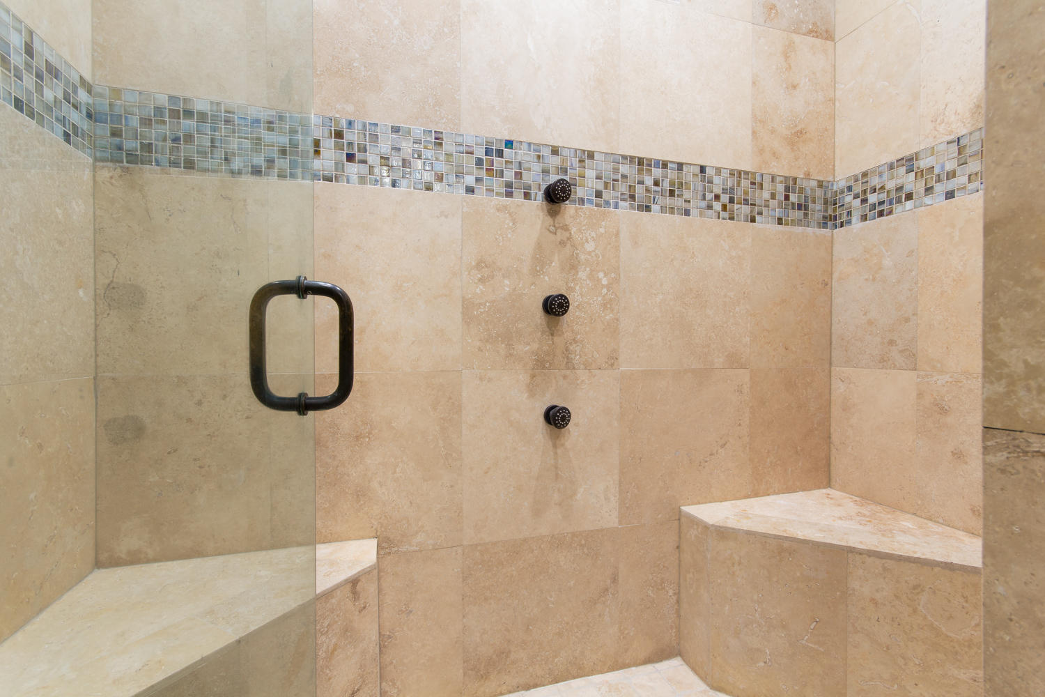 VINEYARD AT RAVEN OAKS - Residential