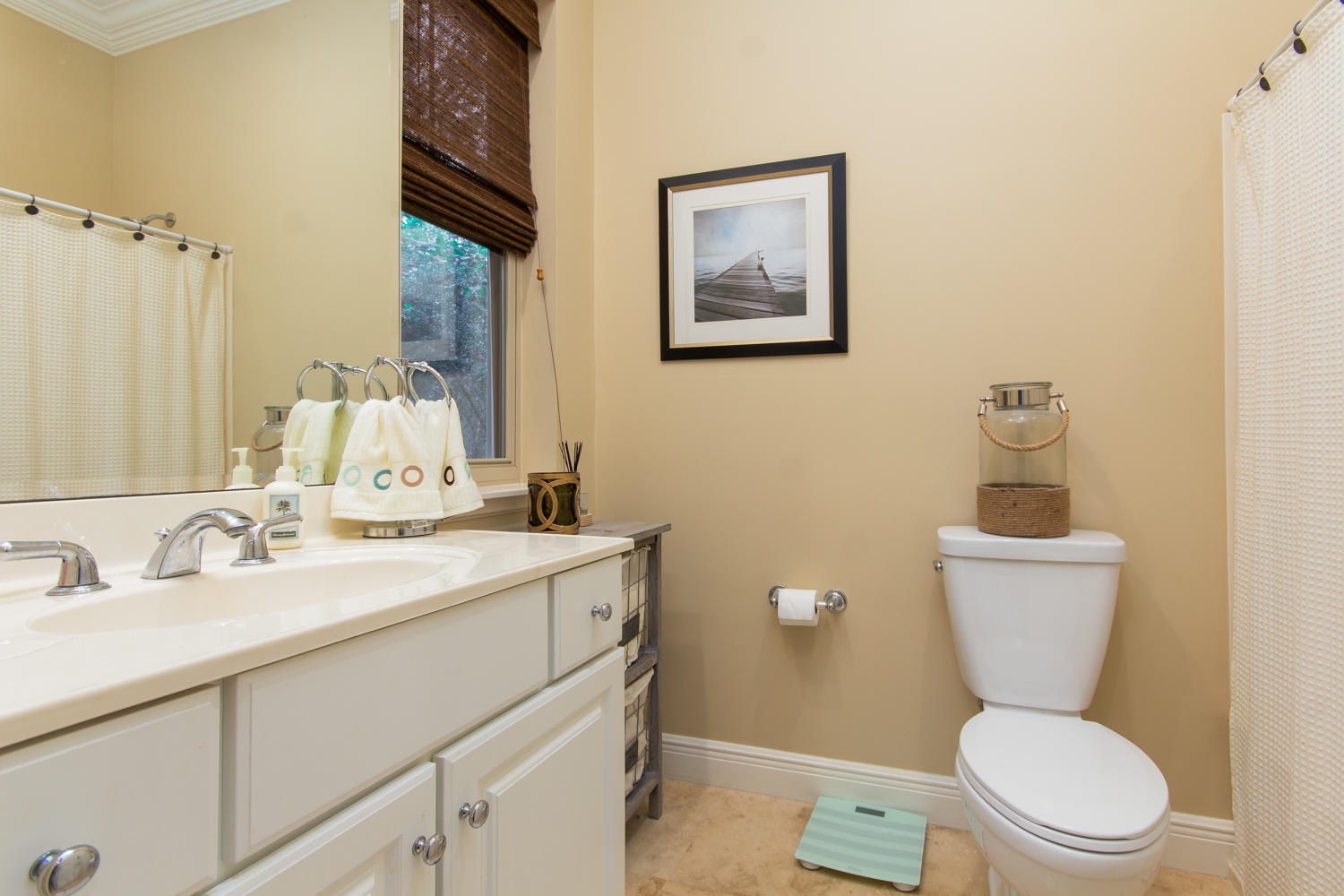 VINEYARD AT RAVEN OAKS - Residential