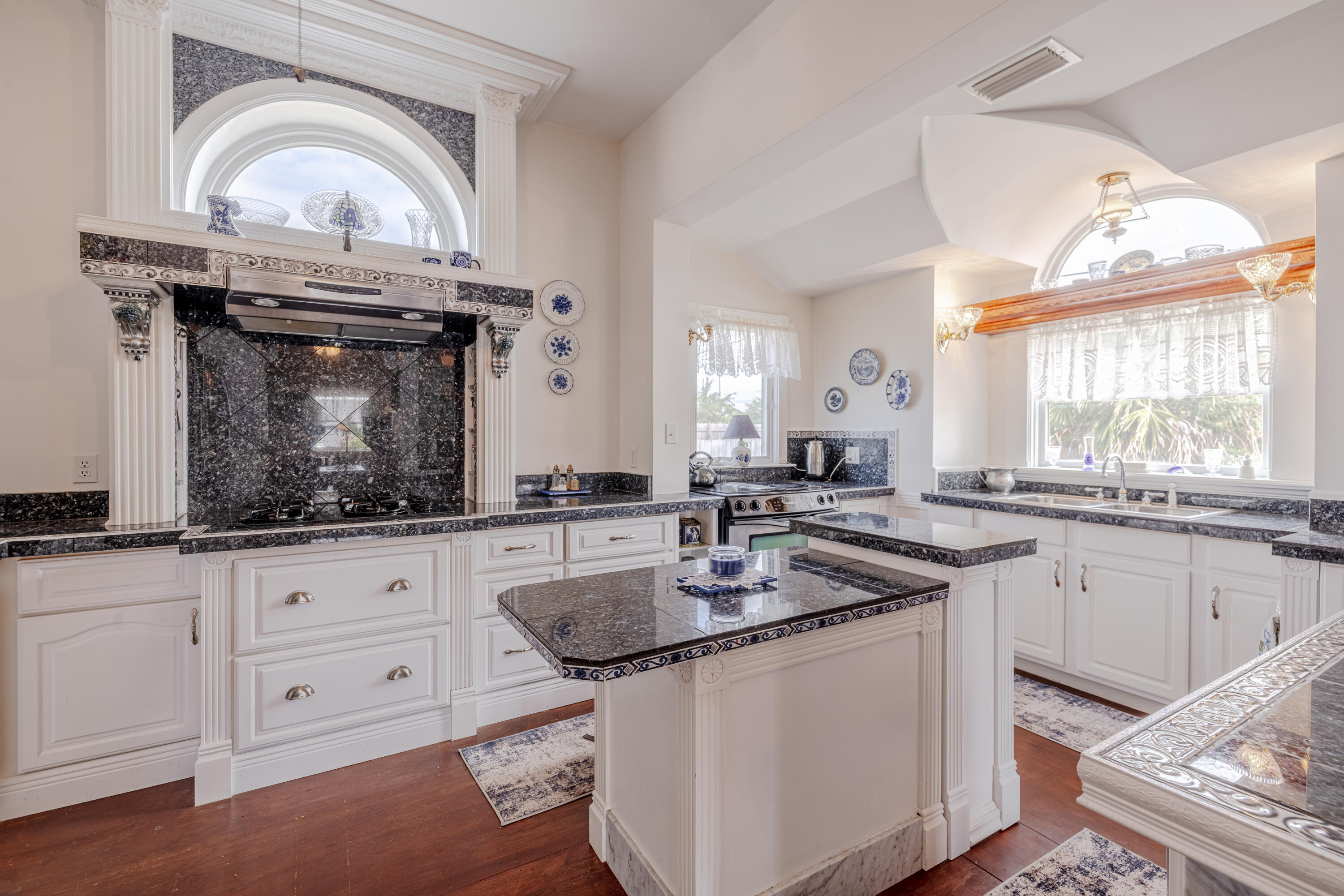 WESTLAKE ESTATES PH 1 - Residential