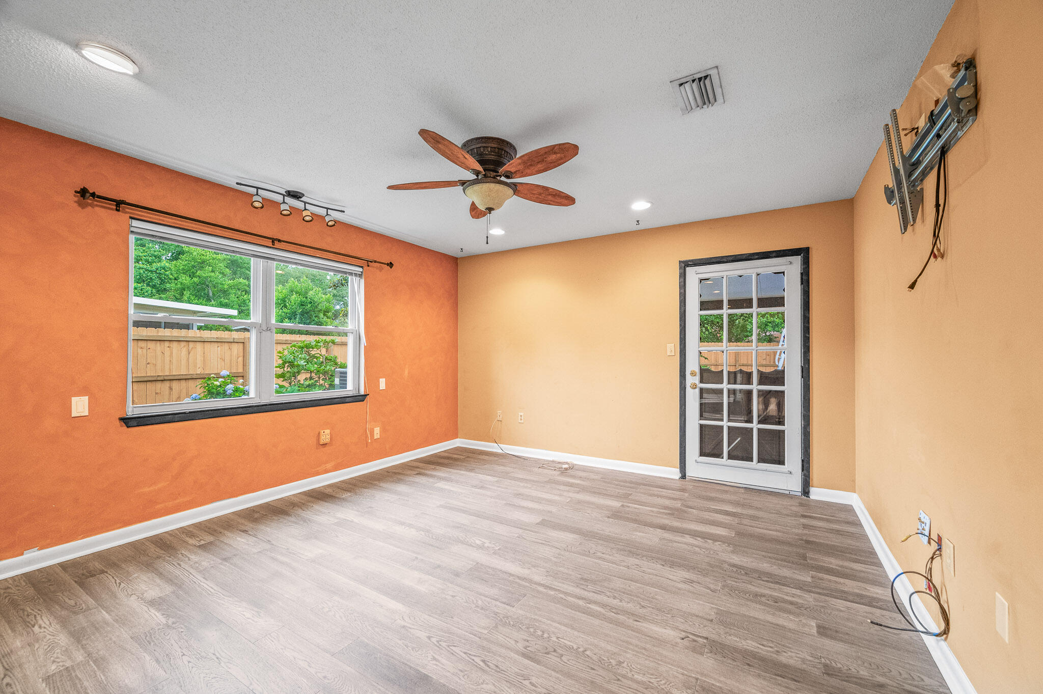 KENWOOD S/D 2ND ADDN - Residential