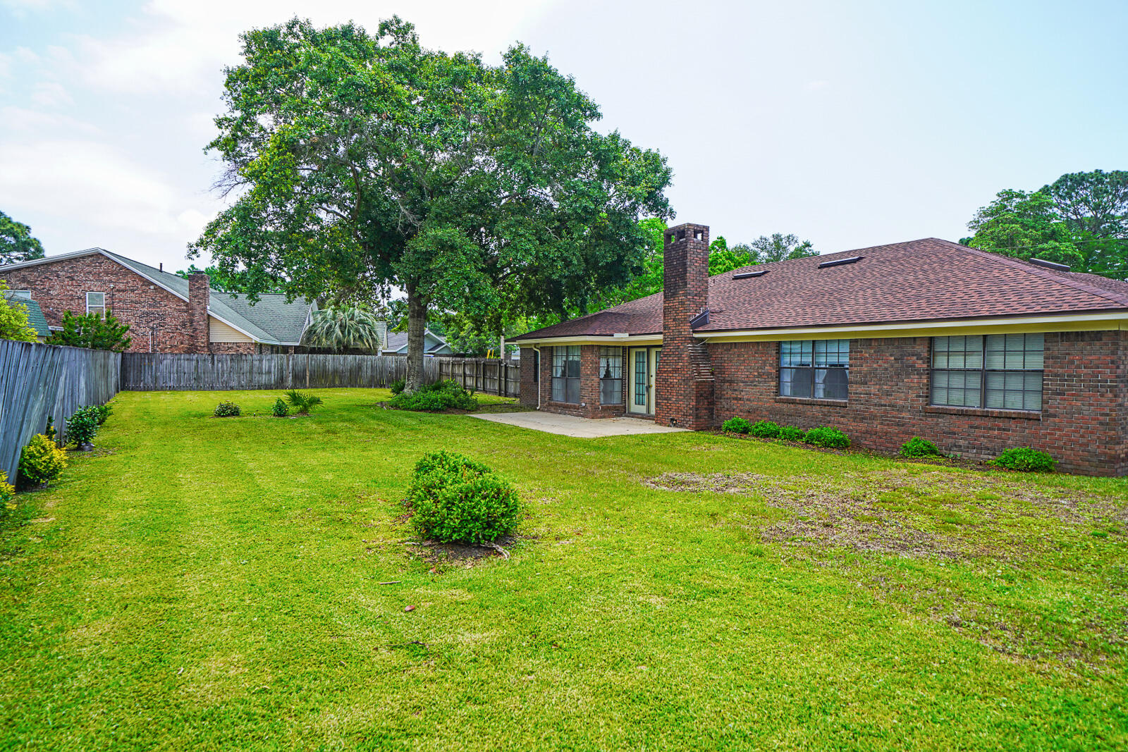MARY ESTHER MANOR - Residential