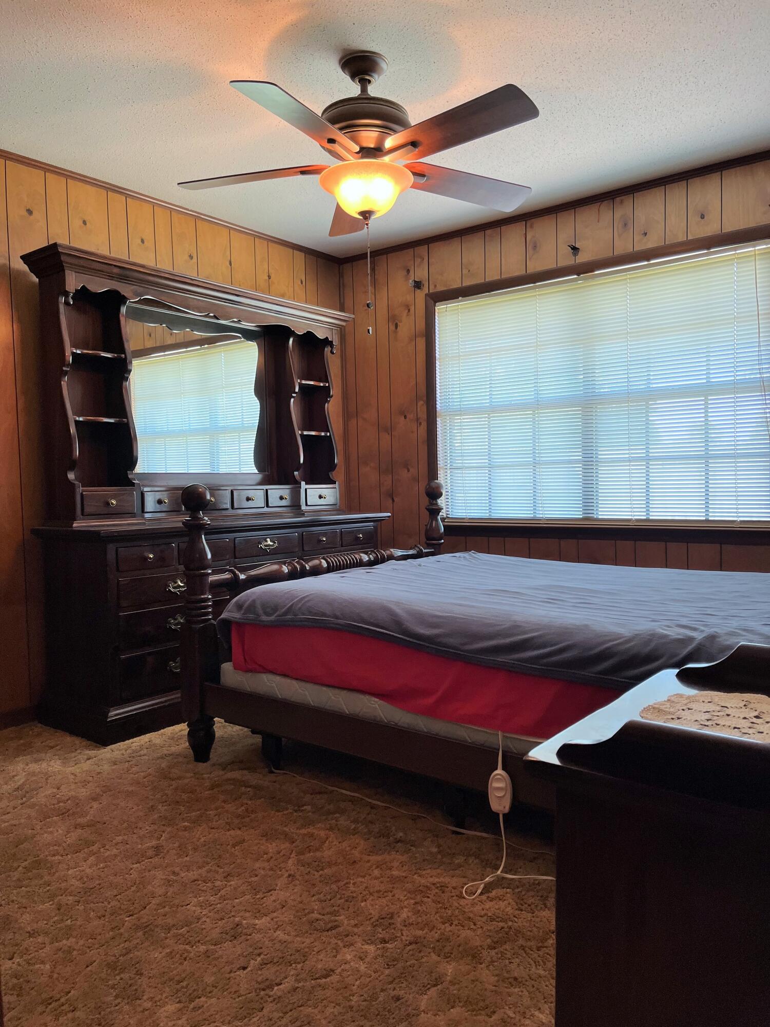 MARY ESTHER MANOR - Residential