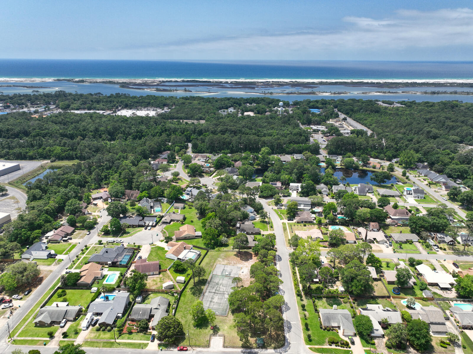 MARY ESTHER MANOR - Residential