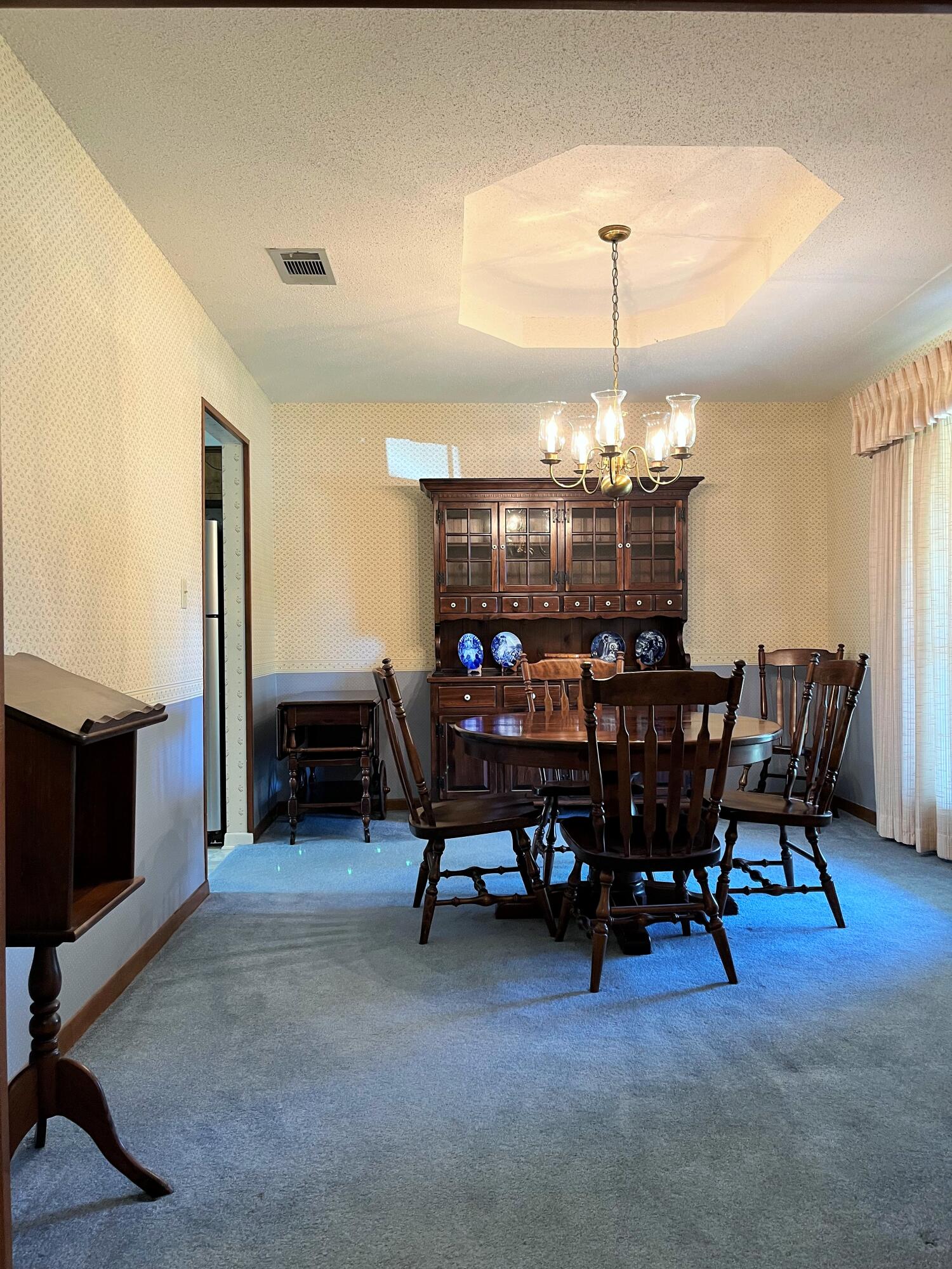 MARY ESTHER MANOR - Residential