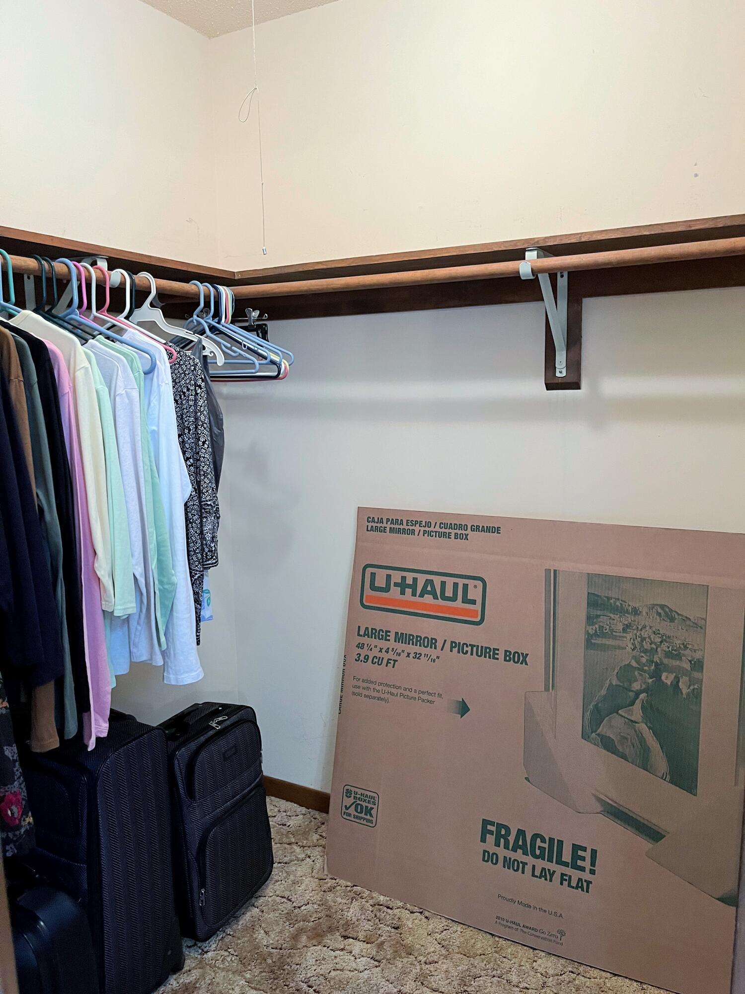 MARY ESTHER MANOR - Residential