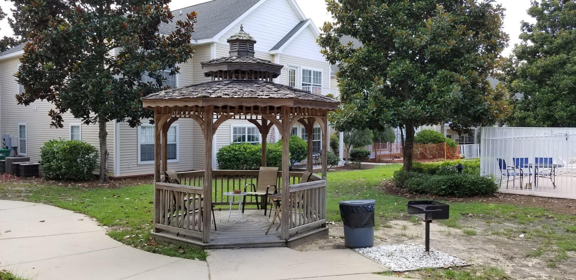 THE OAKS AT NICEVILLE - Residential