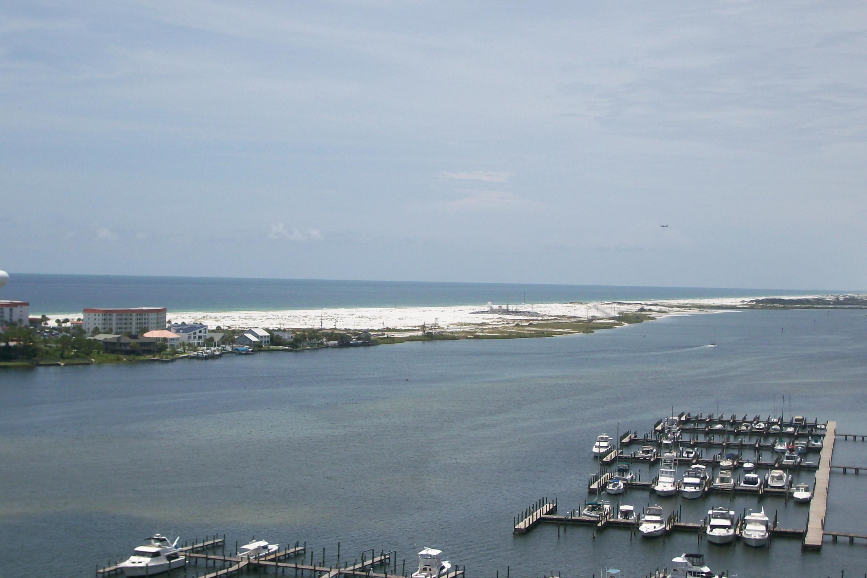 PRESIDIO YACHT CLUB - Residential