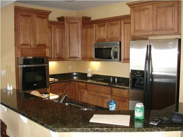 PRESIDIO YACHT CLUB - Residential