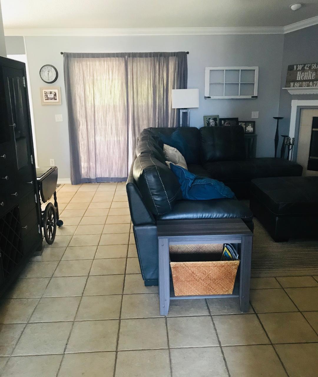 COUNTRYVIEW ESTATES 10TH ADDN - Residential Lease