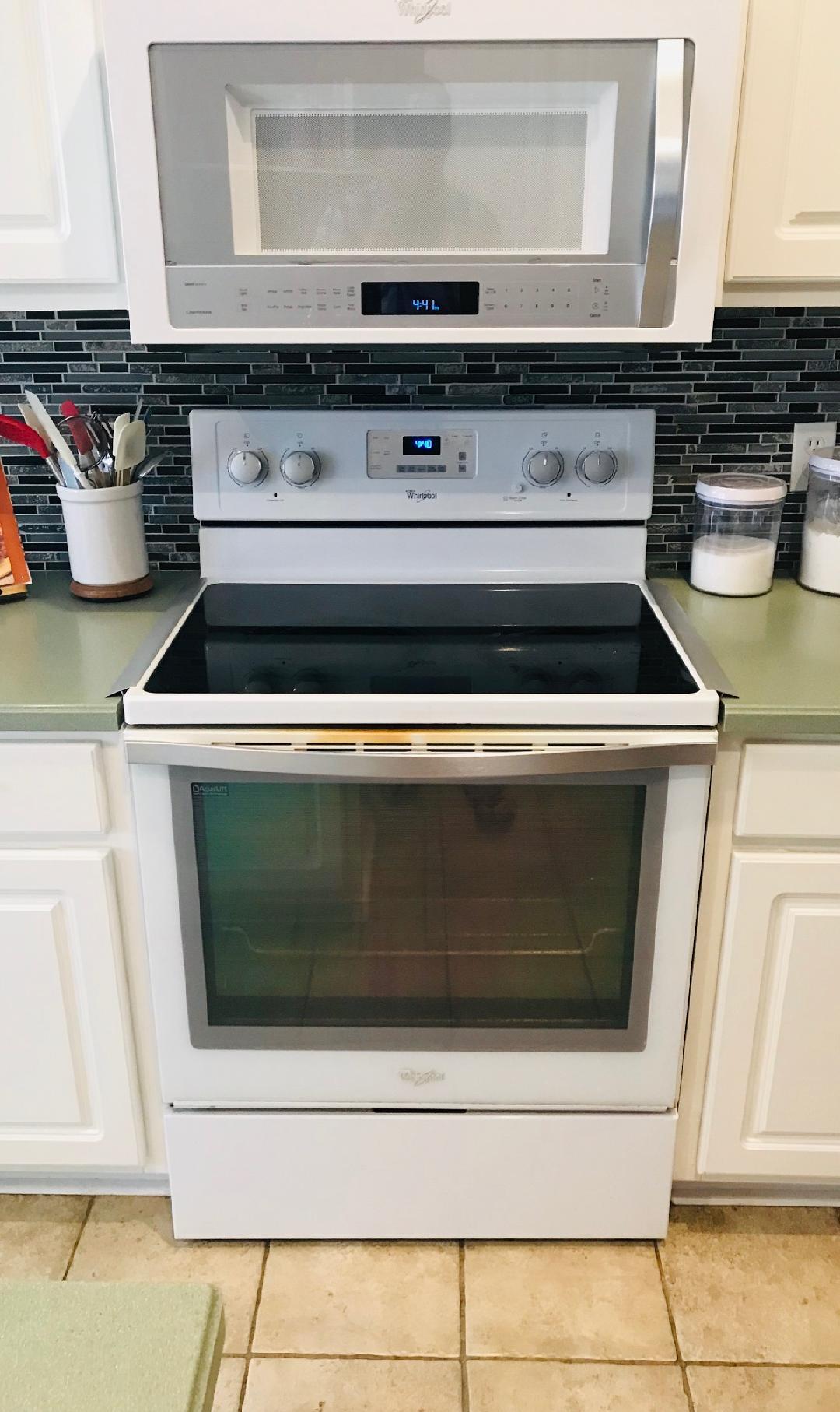 COUNTRYVIEW ESTATES 10TH ADDN - Residential Lease