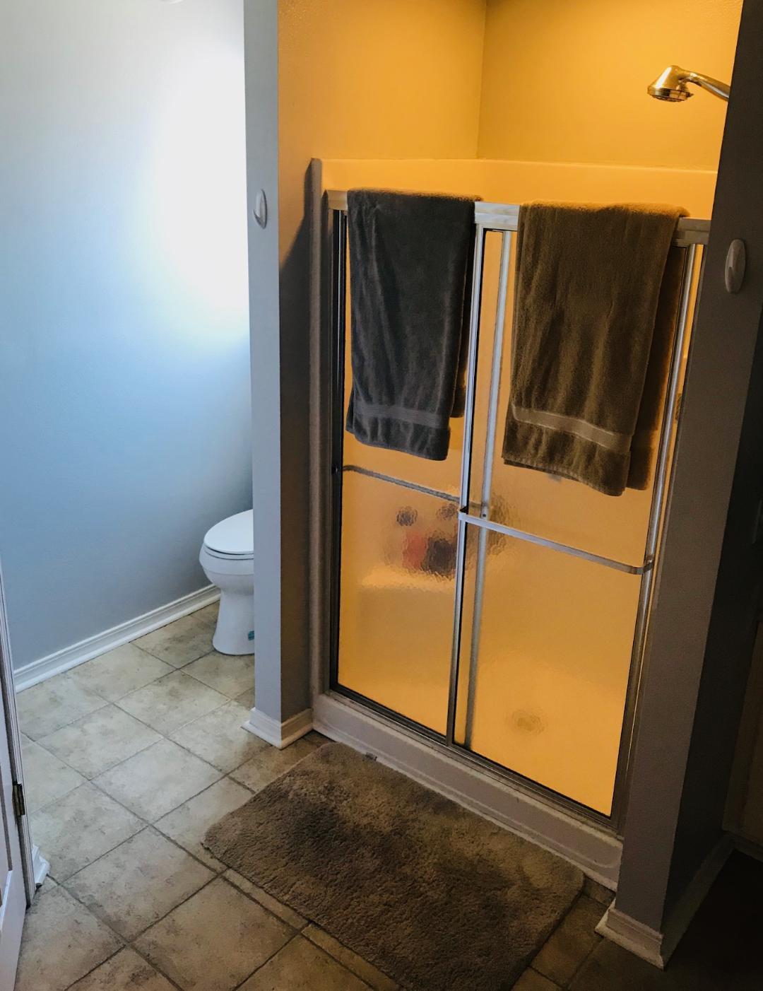 COUNTRYVIEW ESTATES 10TH ADDN - Residential Lease