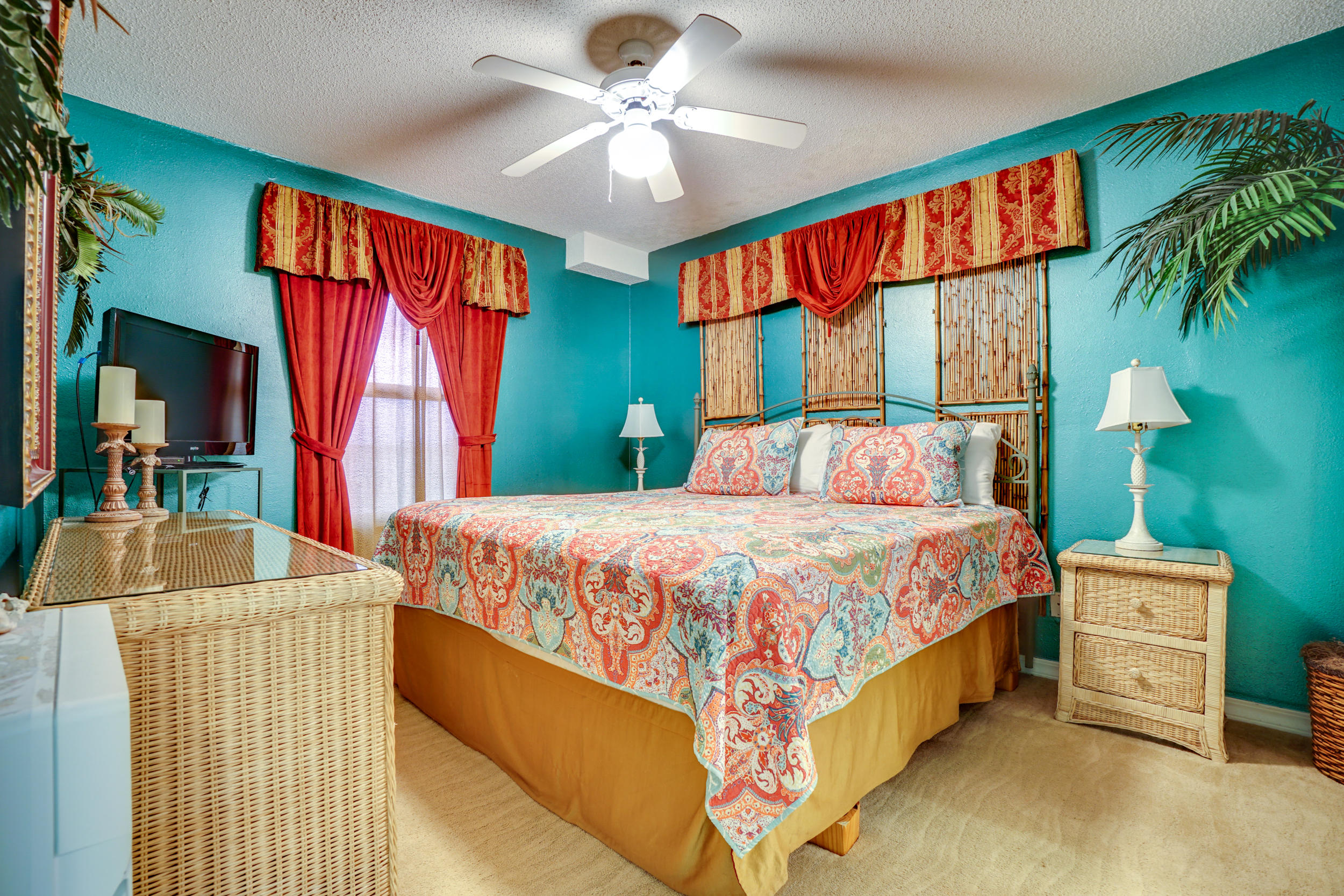 MARAVILLA CONDO 2 - Residential