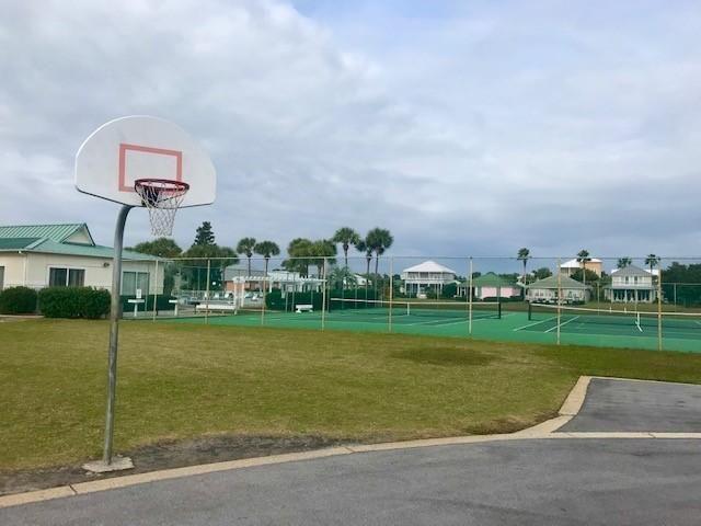 MARAVILLA CONDO 2 - Residential