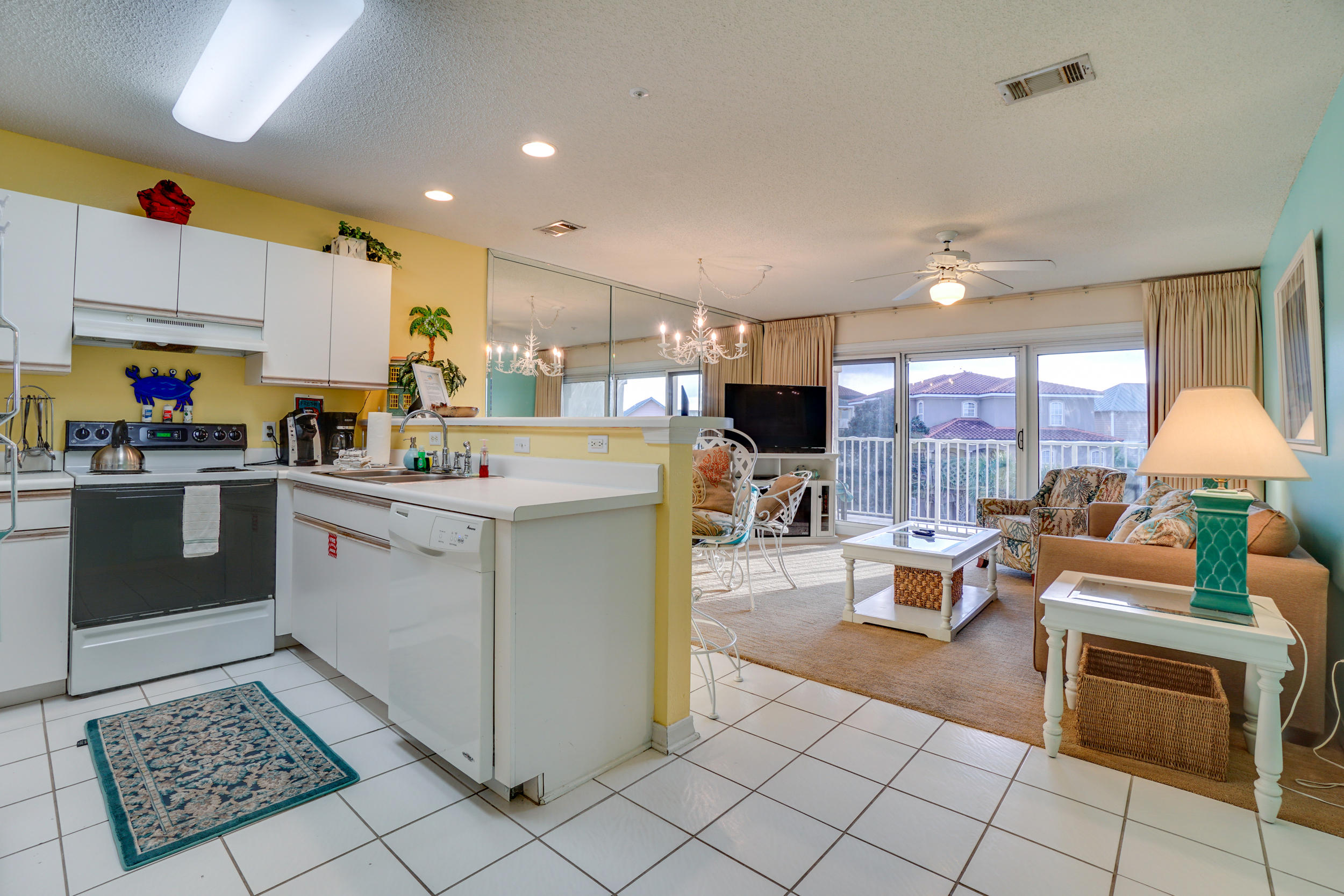 MARAVILLA CONDO 2 - Residential