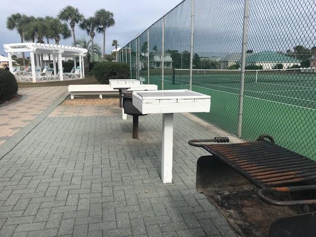 MARAVILLA CONDO 2 - Residential