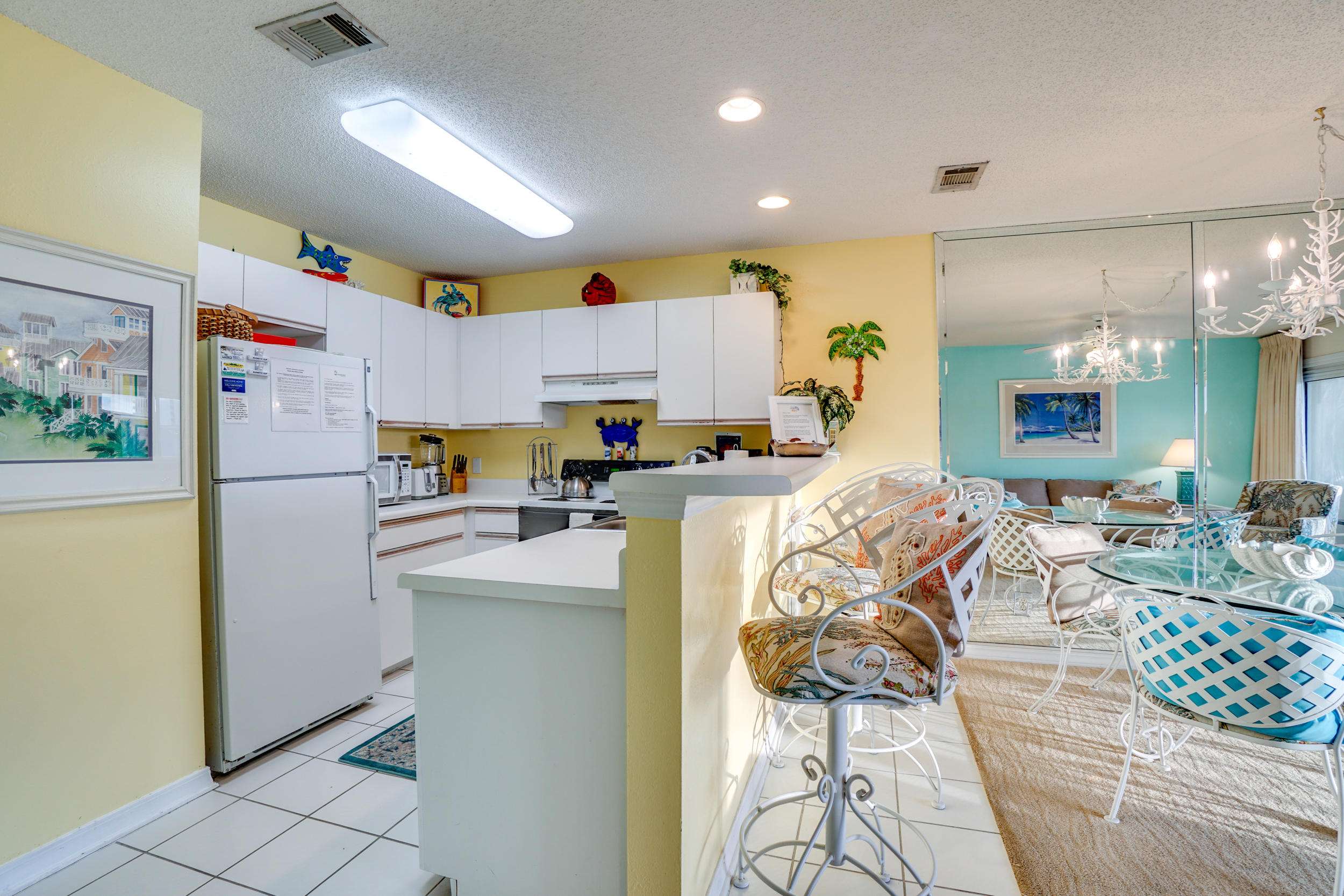 MARAVILLA CONDO 2 - Residential