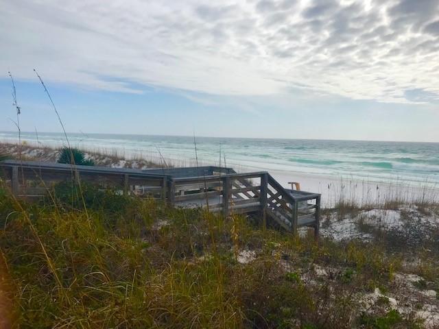 MARAVILLA CONDO 2 - Residential