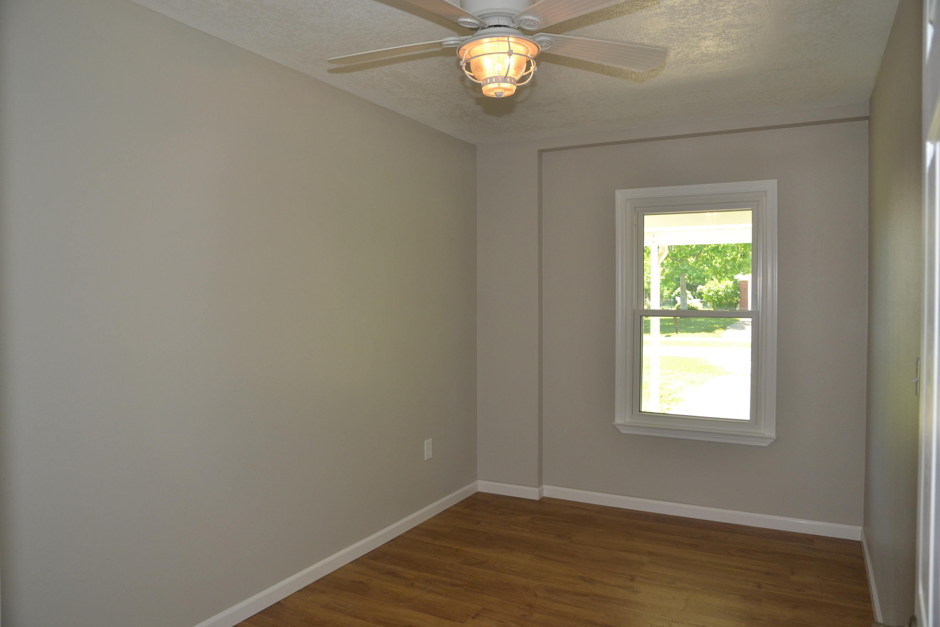 DOGWOOD ESTATES 1ST ADDN - Residential