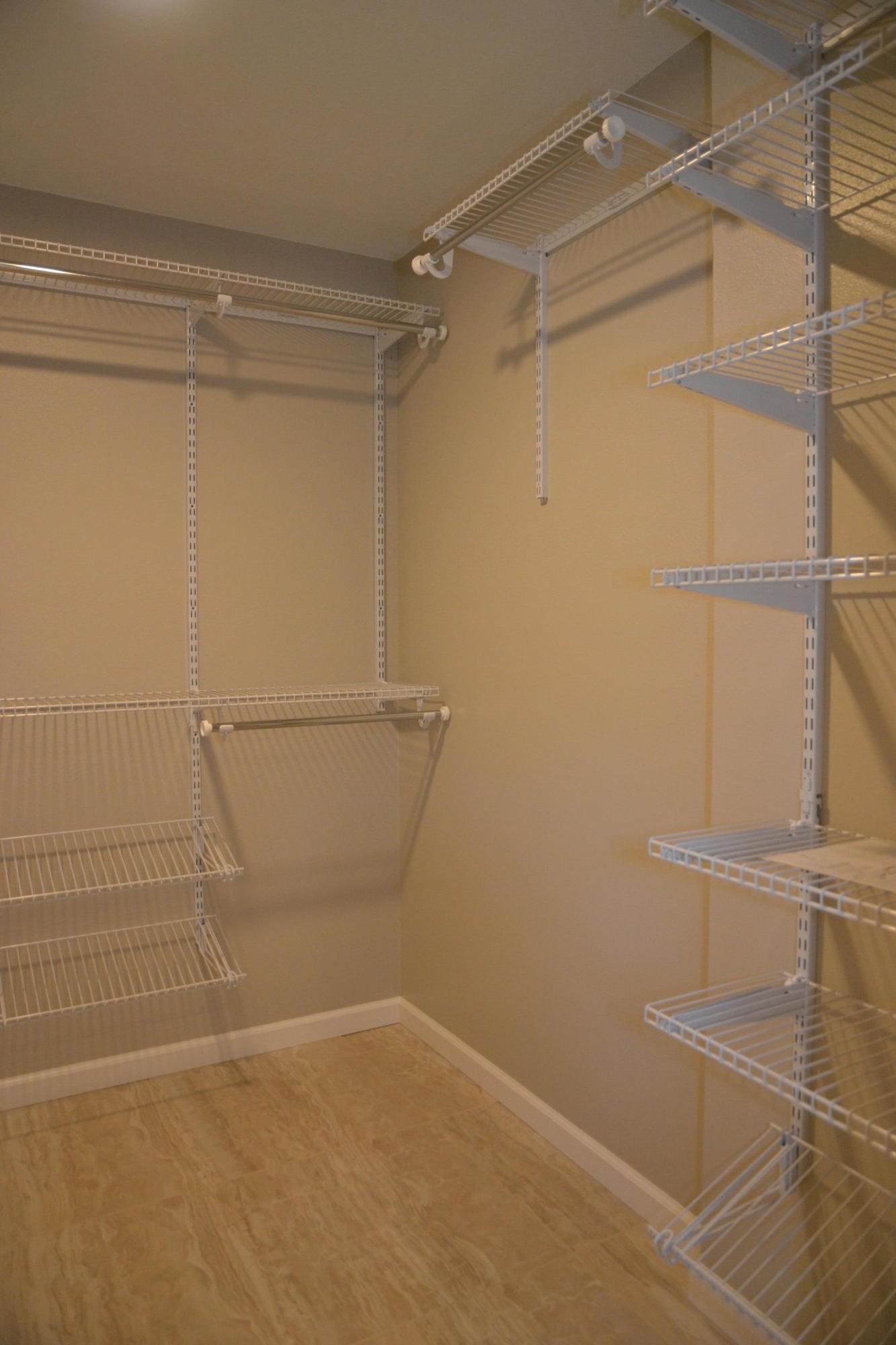 DOGWOOD ESTATES 1ST ADDN - Residential