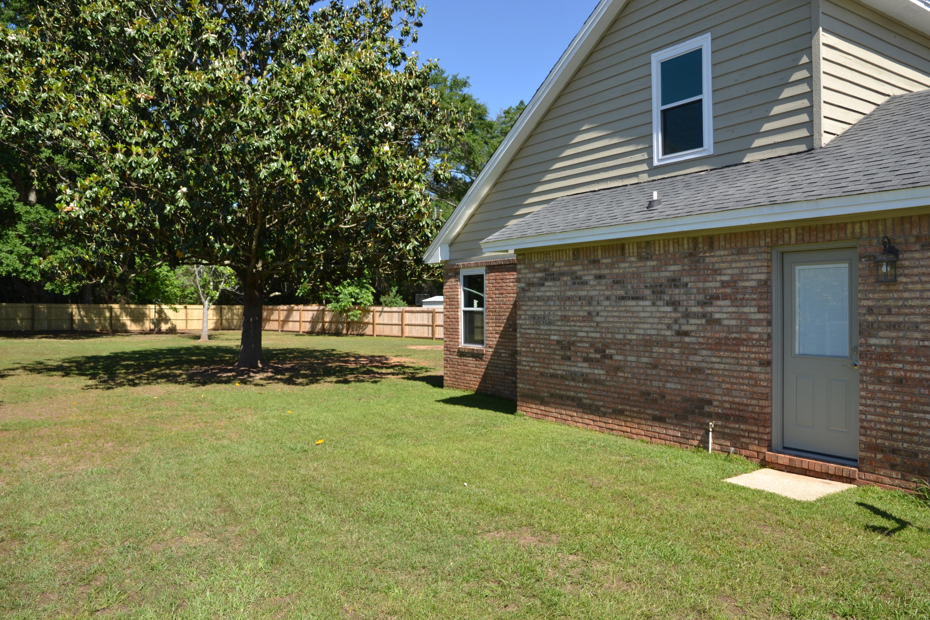 DOGWOOD ESTATES 1ST ADDN - Residential