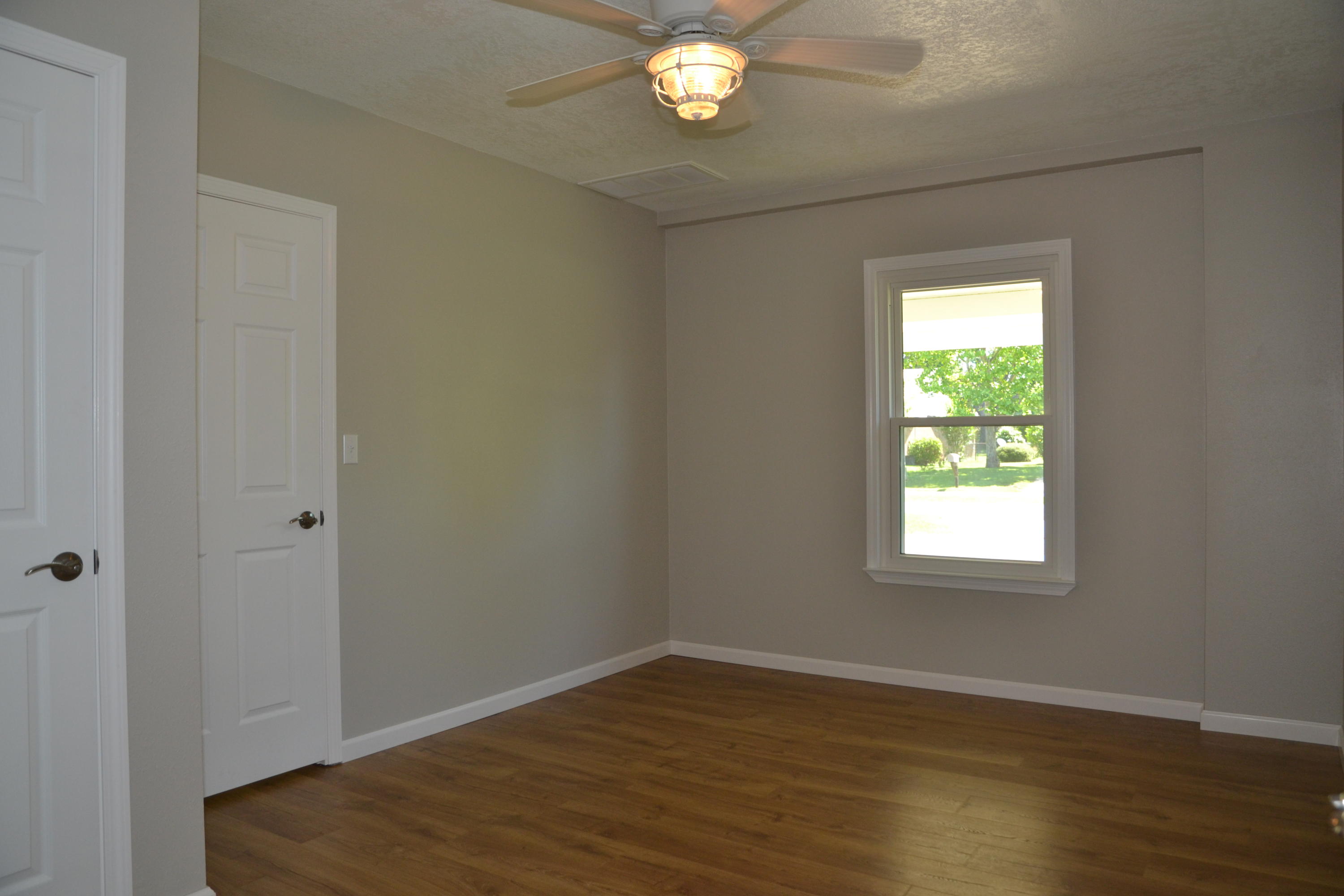 DOGWOOD ESTATES 1ST ADDN - Residential