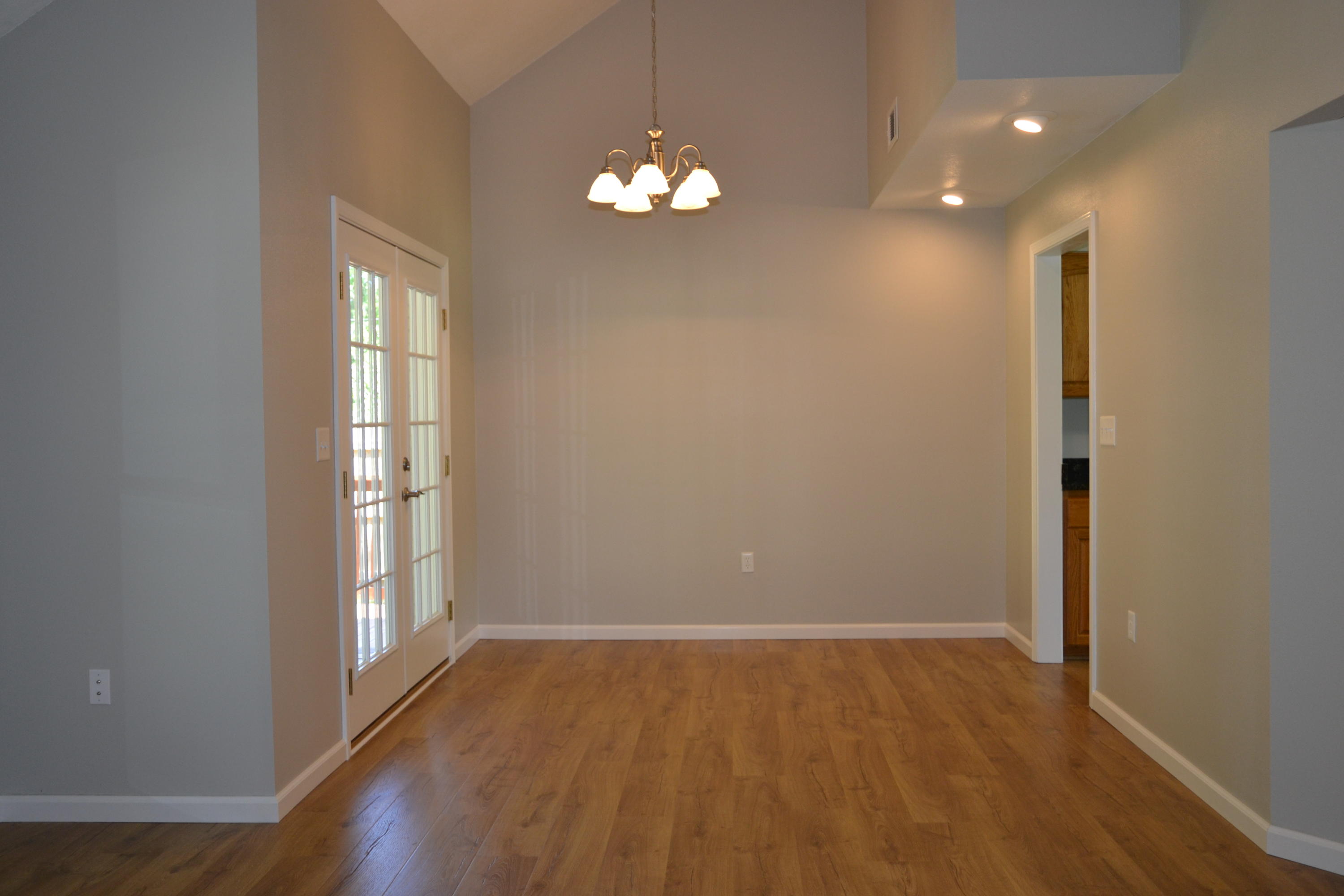 DOGWOOD ESTATES 1ST ADDN - Residential