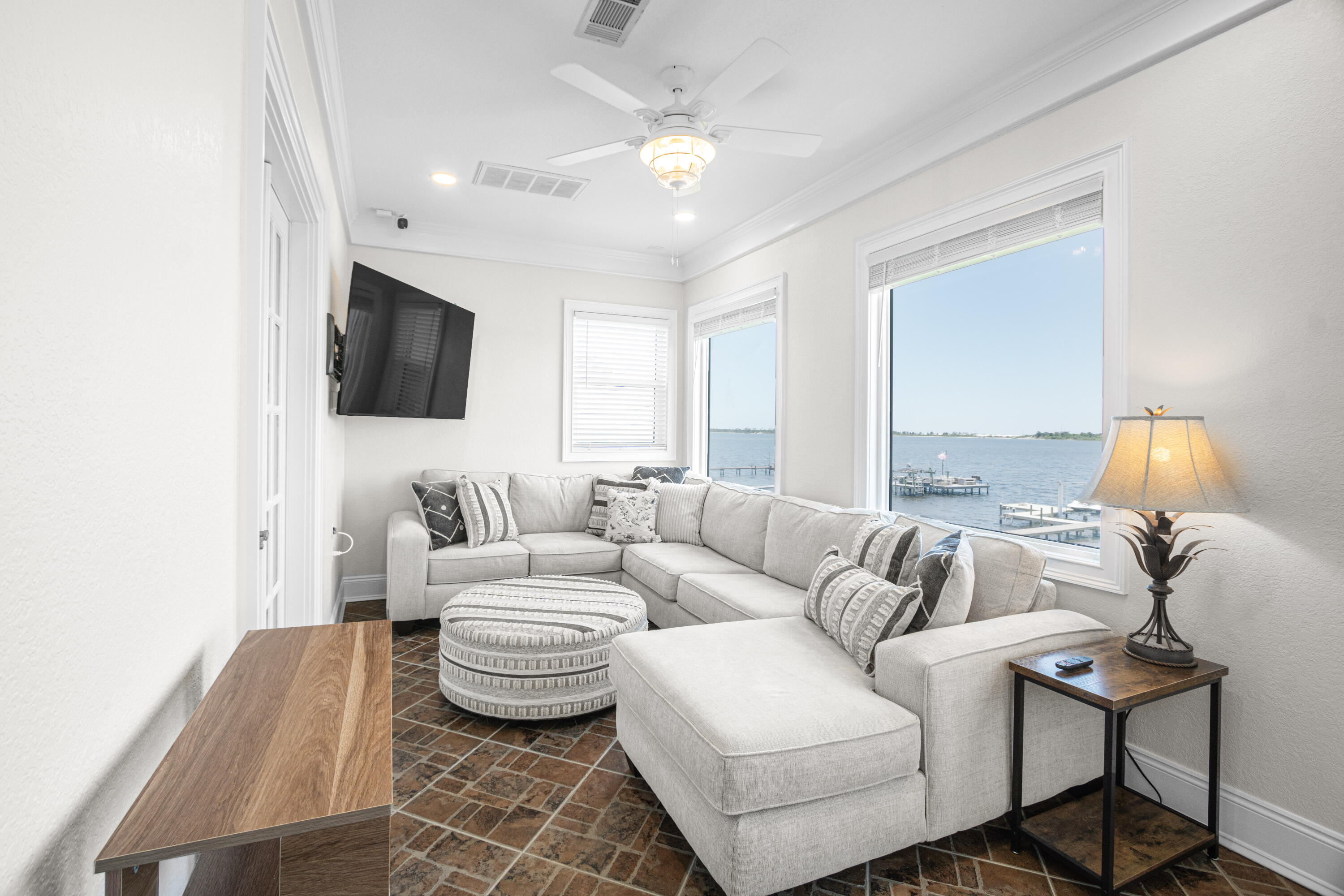 SPARKLING WATERS - Residential