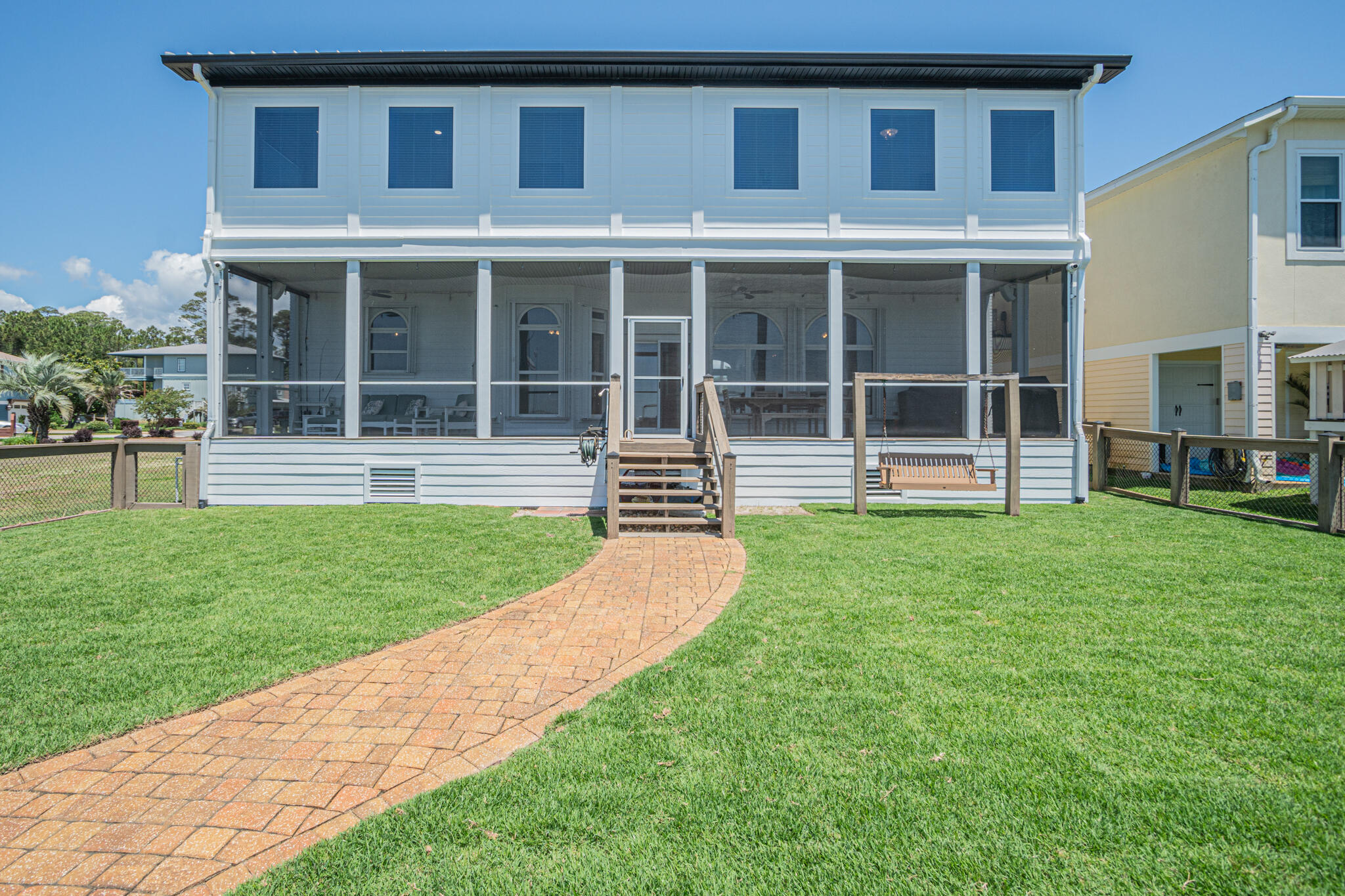 SPARKLING WATERS - Residential