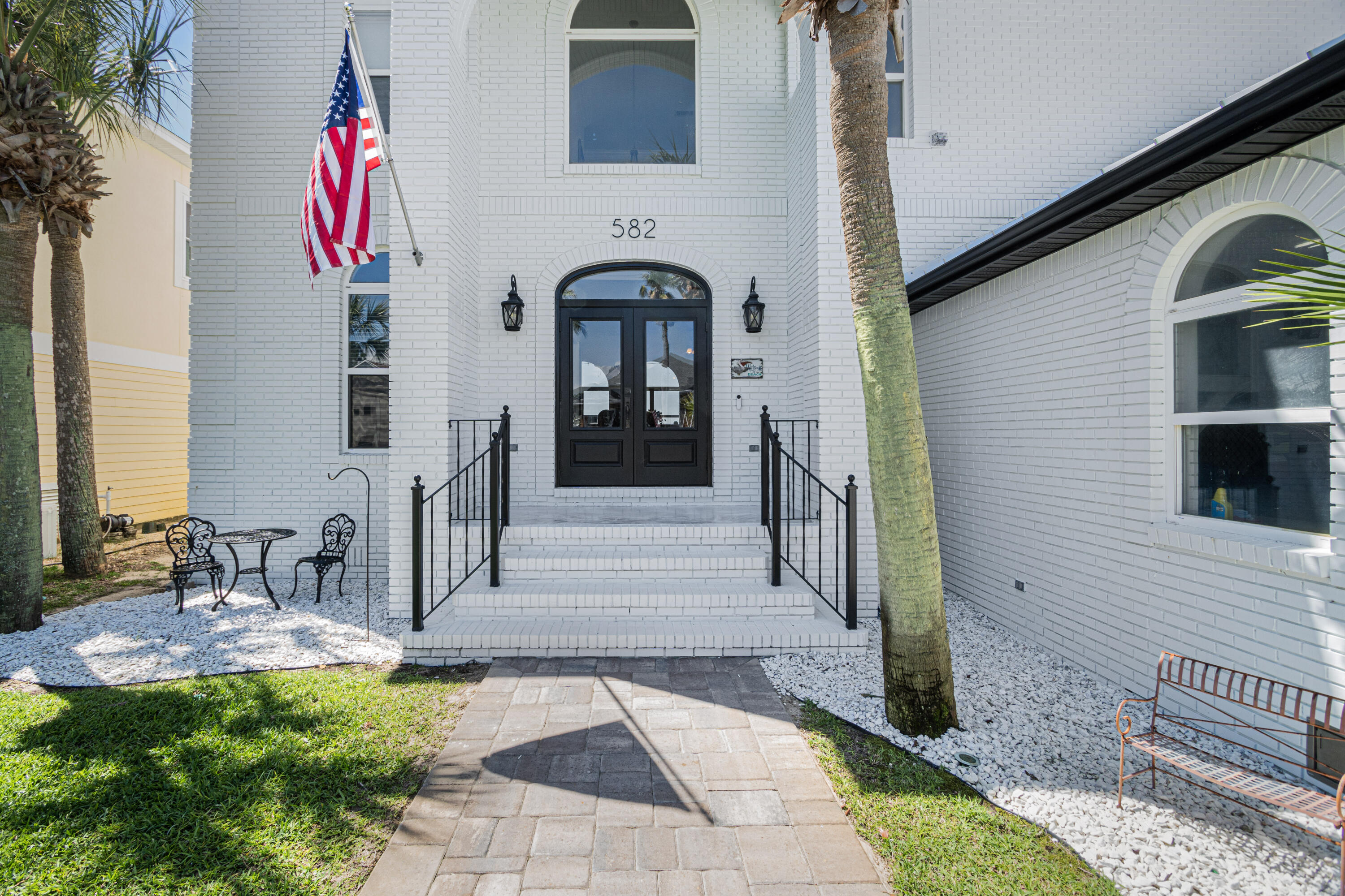 SPARKLING WATERS - Residential