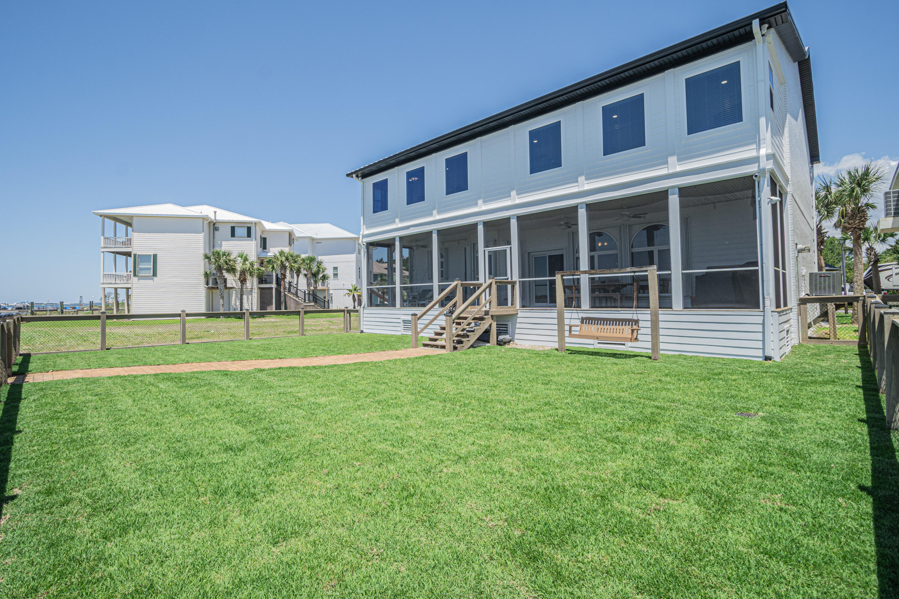 SPARKLING WATERS - Residential