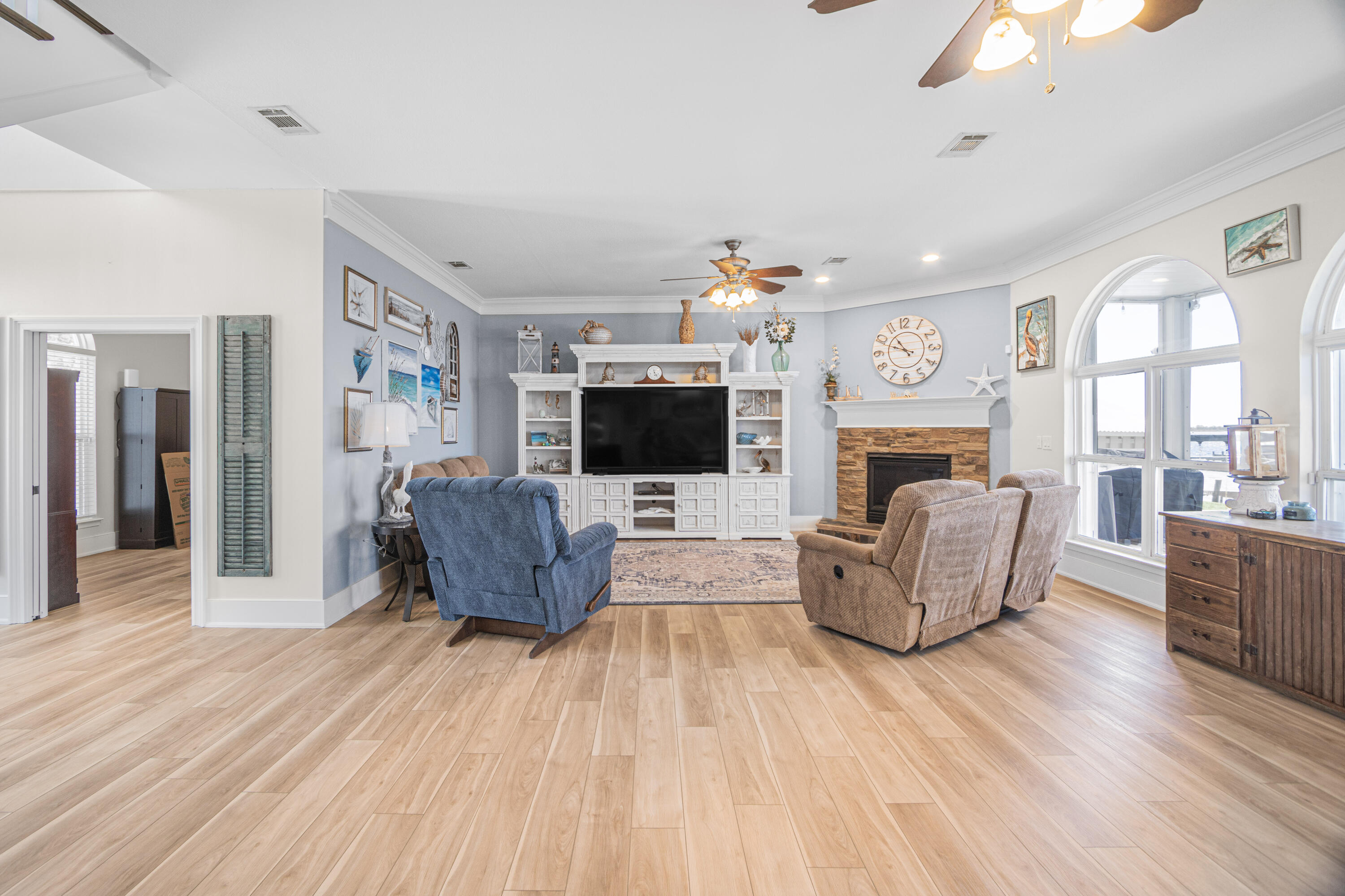 SPARKLING WATERS - Residential