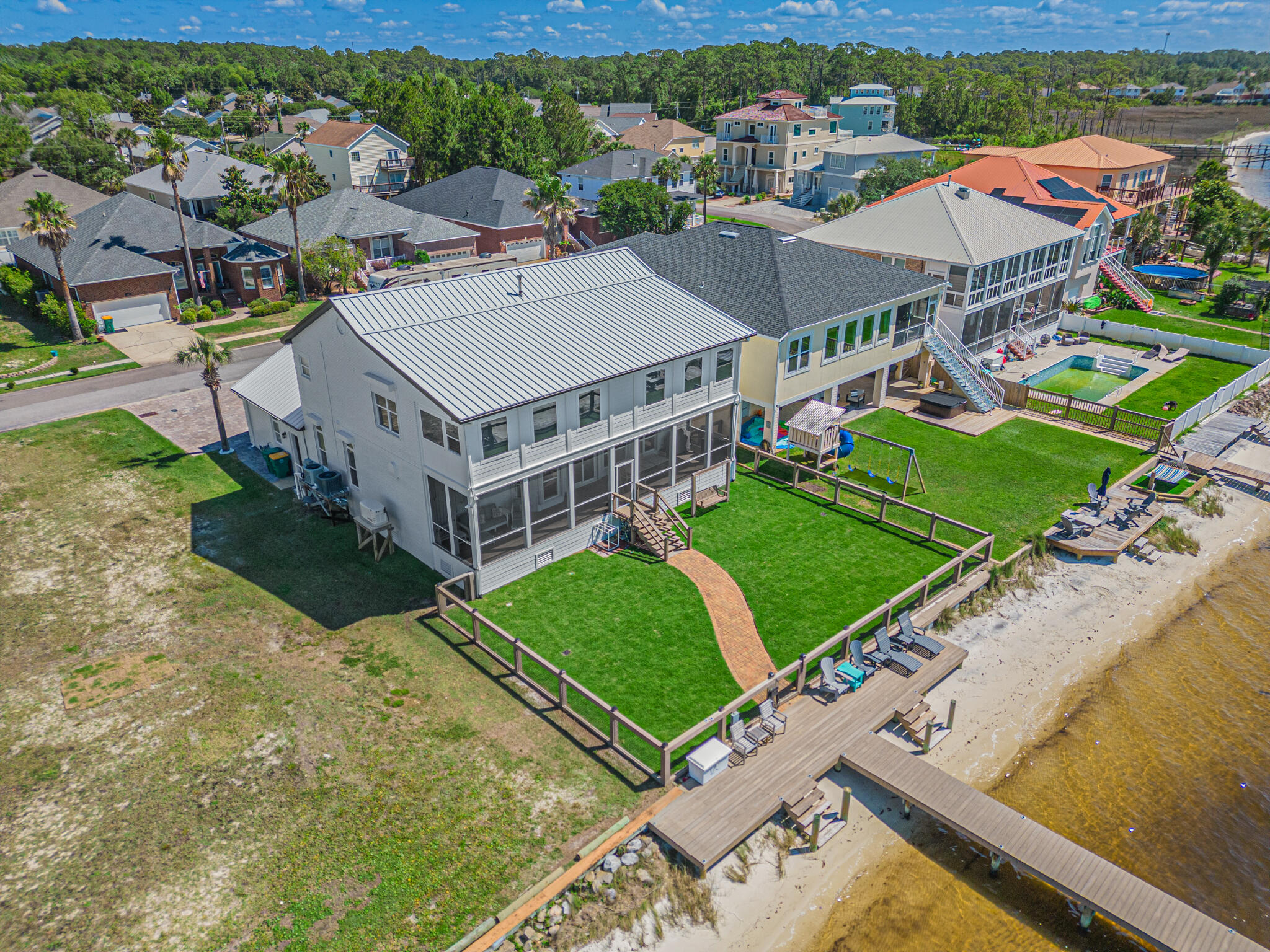 SPARKLING WATERS - Residential