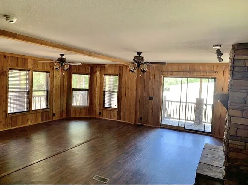 NO RECORDED SUBDIVISION - Residential Lease