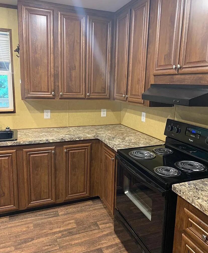 NO RECORDED SUBDIVISION - Residential Lease