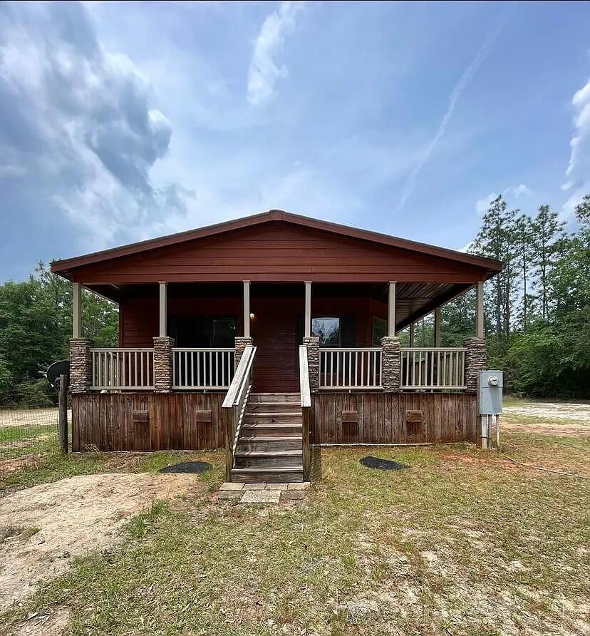 NO RECORDED SUBDIVISION - Residential Lease