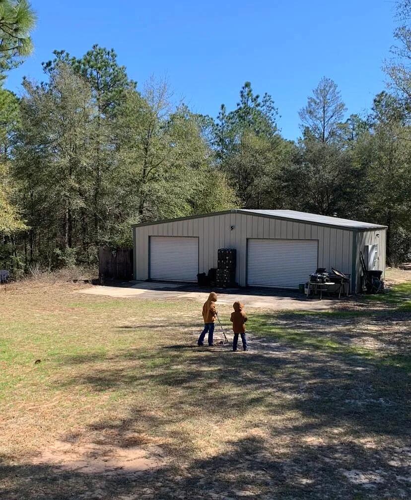 NO RECORDED SUBDIVISION - Residential Lease