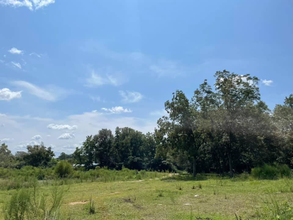 METES & BOUNDS - Farm