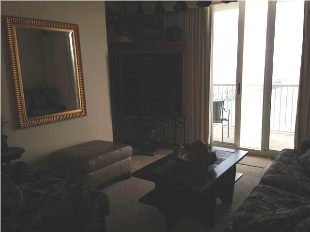 SUMMERWINDS - Residential