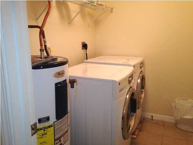 SUMMERWINDS - Residential