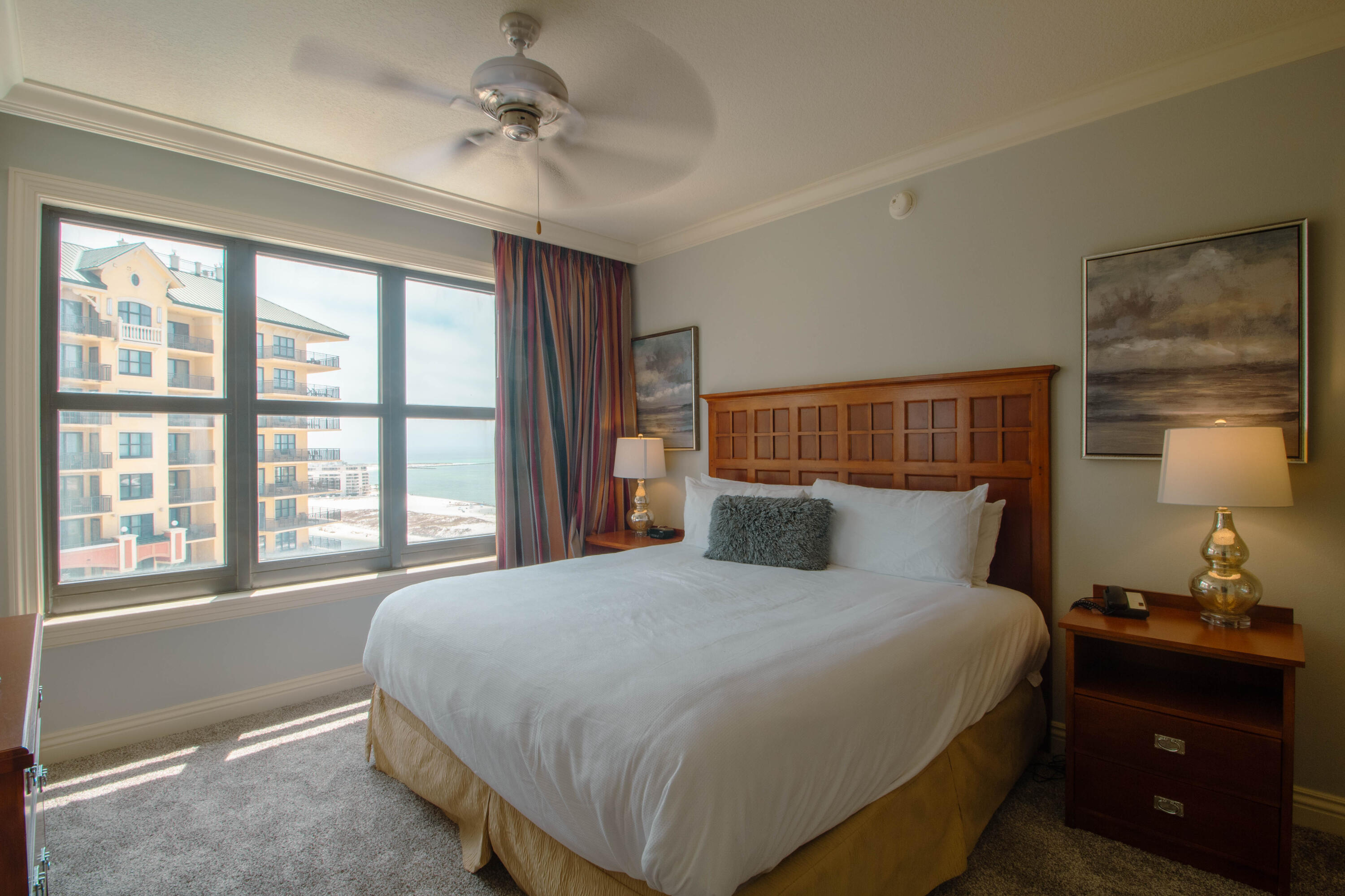 EMERALD GRANDE - Residential
