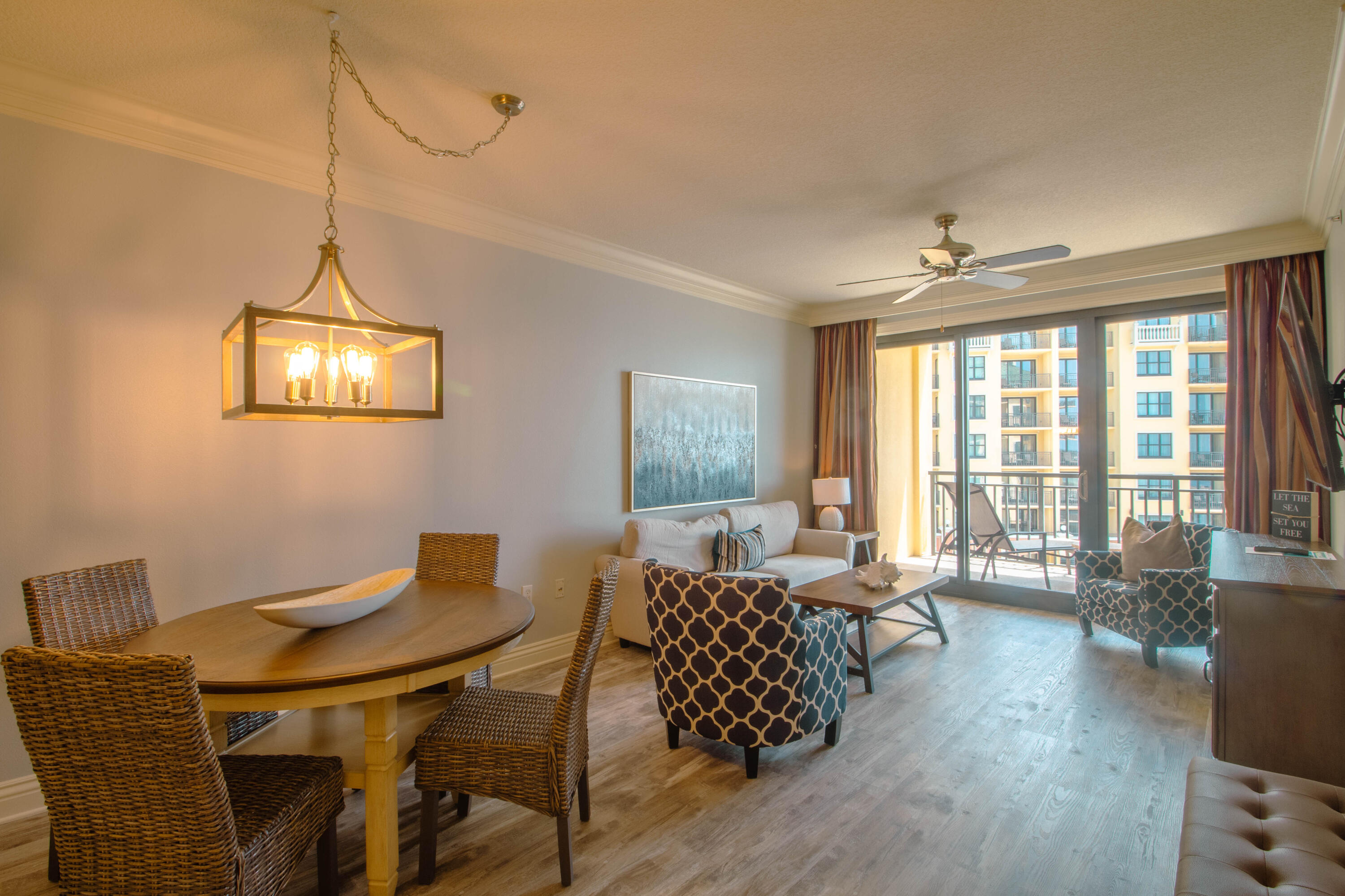 EMERALD GRANDE - Residential