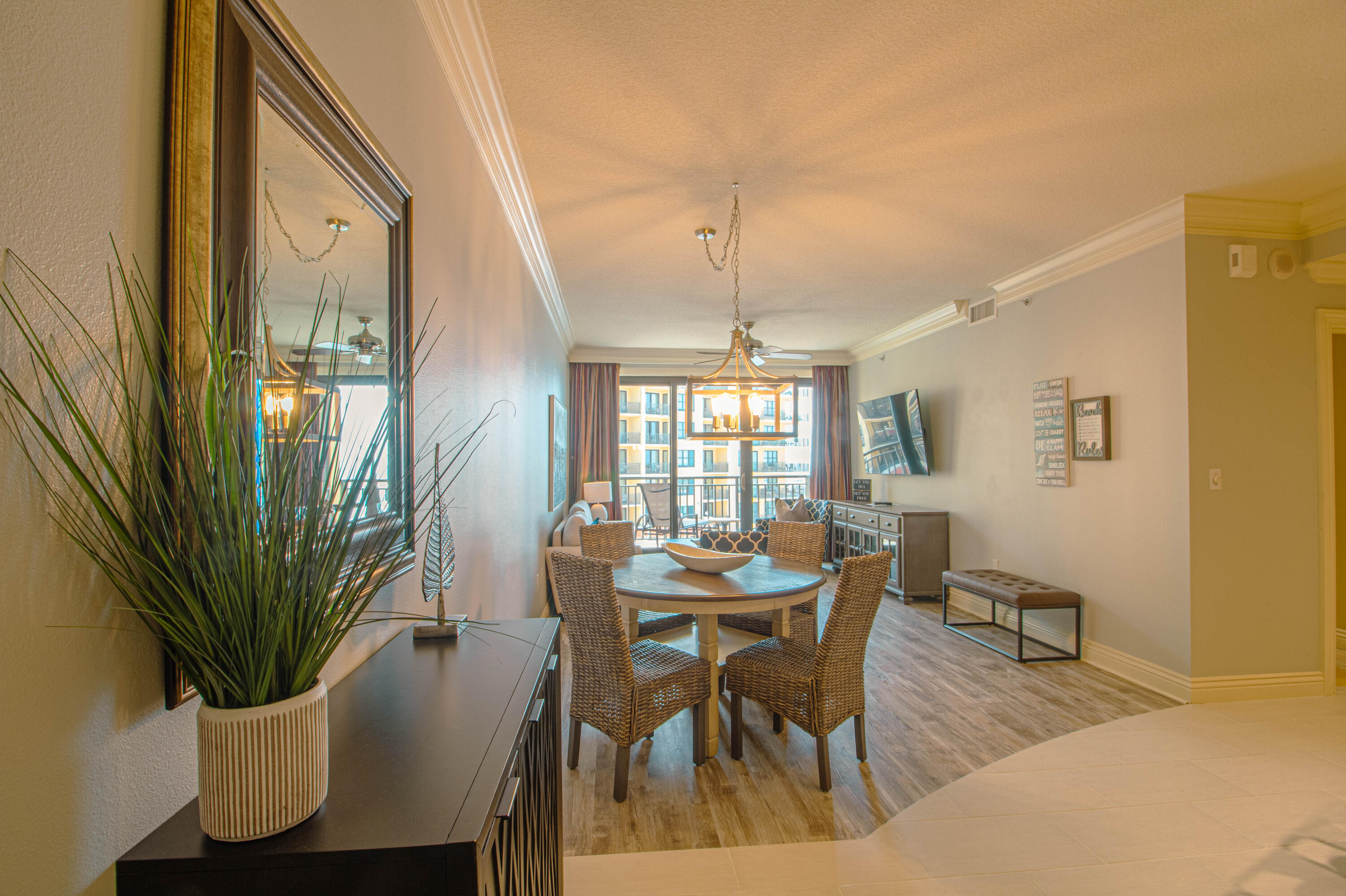 EMERALD GRANDE - Residential
