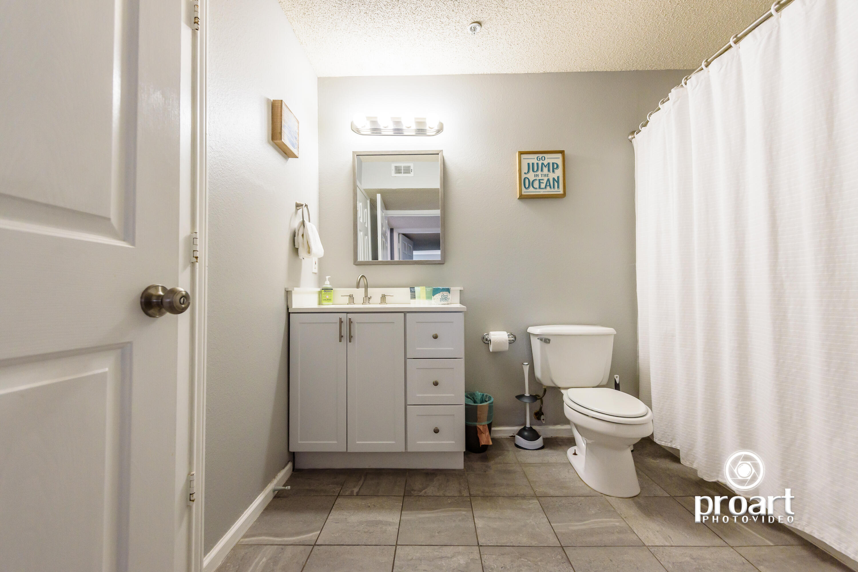 INDIAN LAKE - Residential