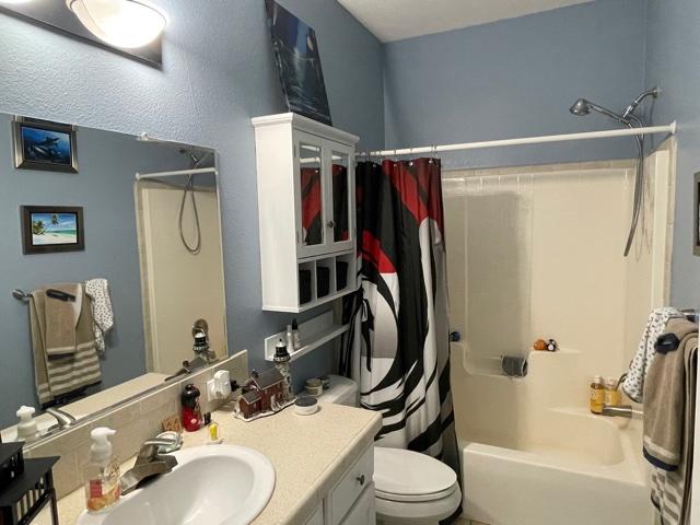 KELLYS 1ST ADDN - Residential Lease