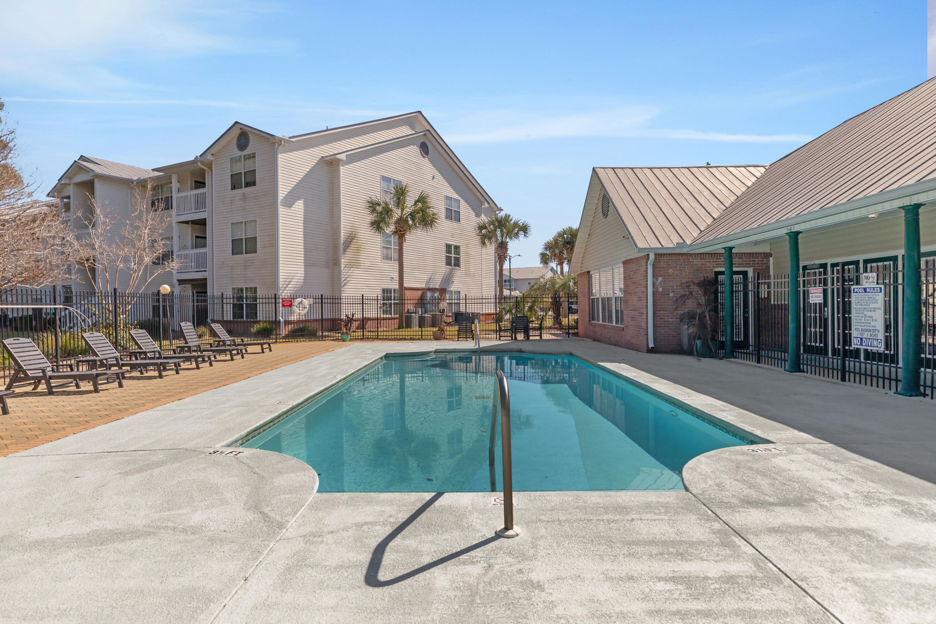 INDIAN LAKE - Residential